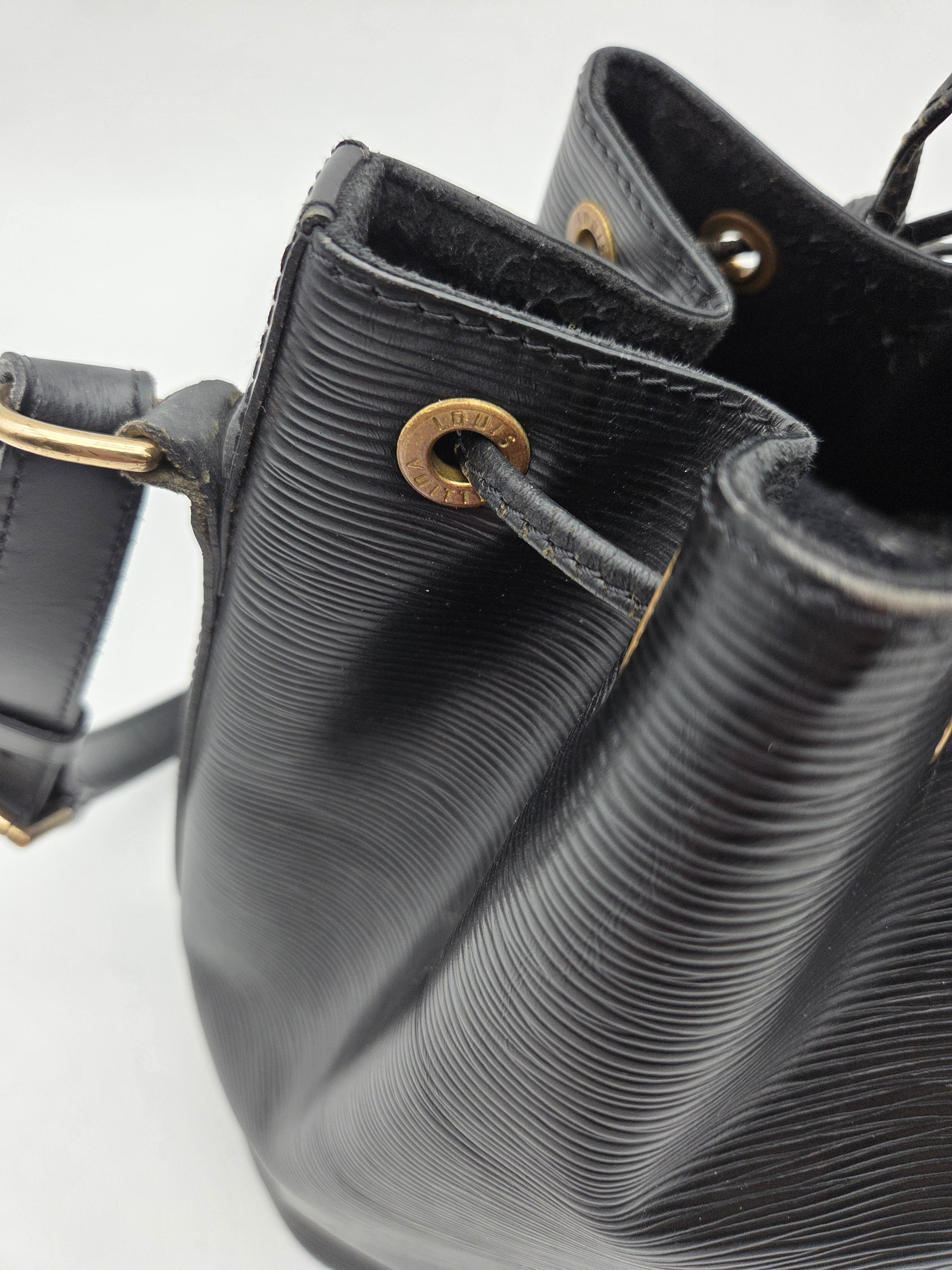 Louis Vuitton Petit Noe Epi Leather
