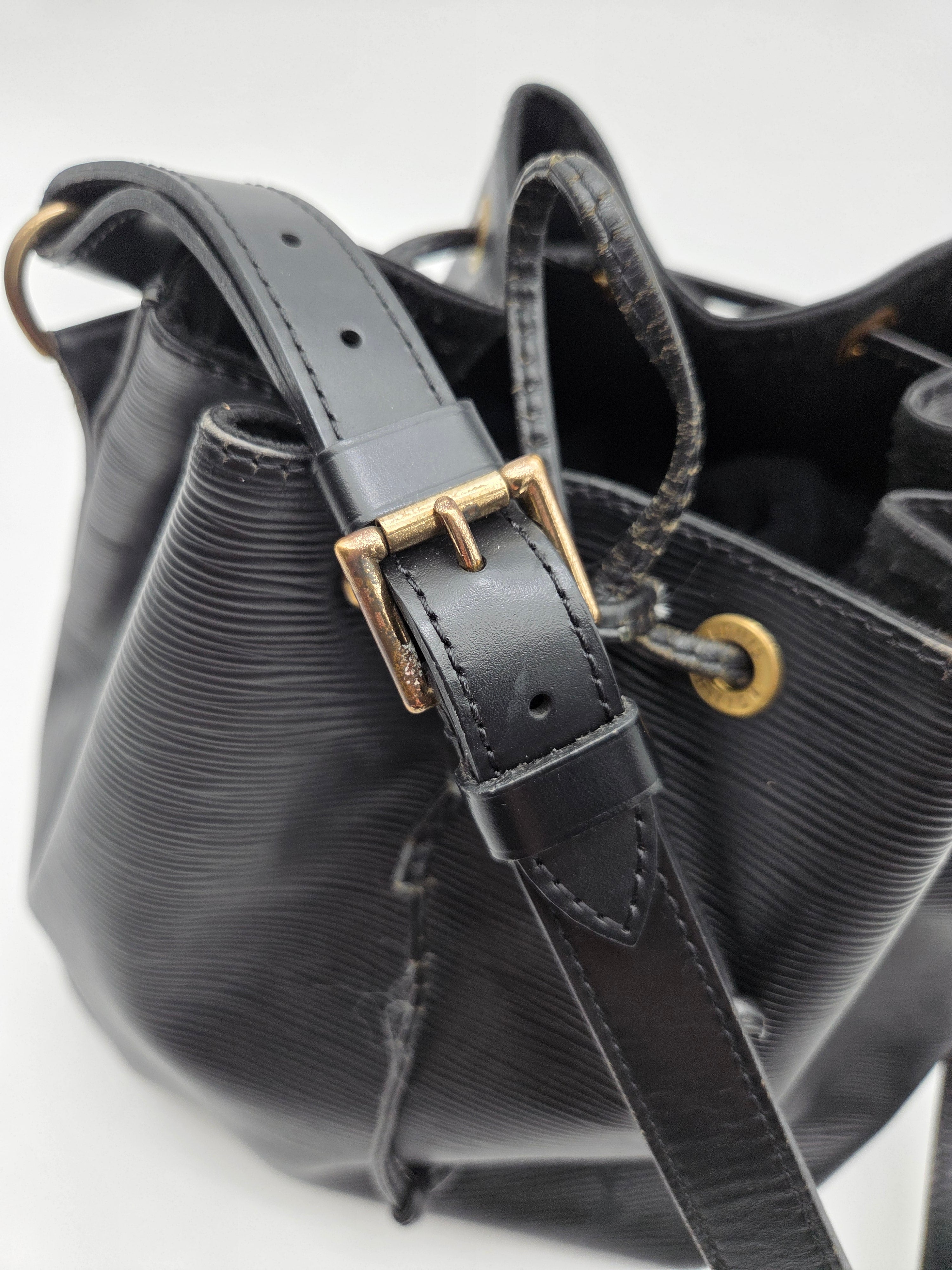 Louis Vuitton Petit Noe Epi Leather