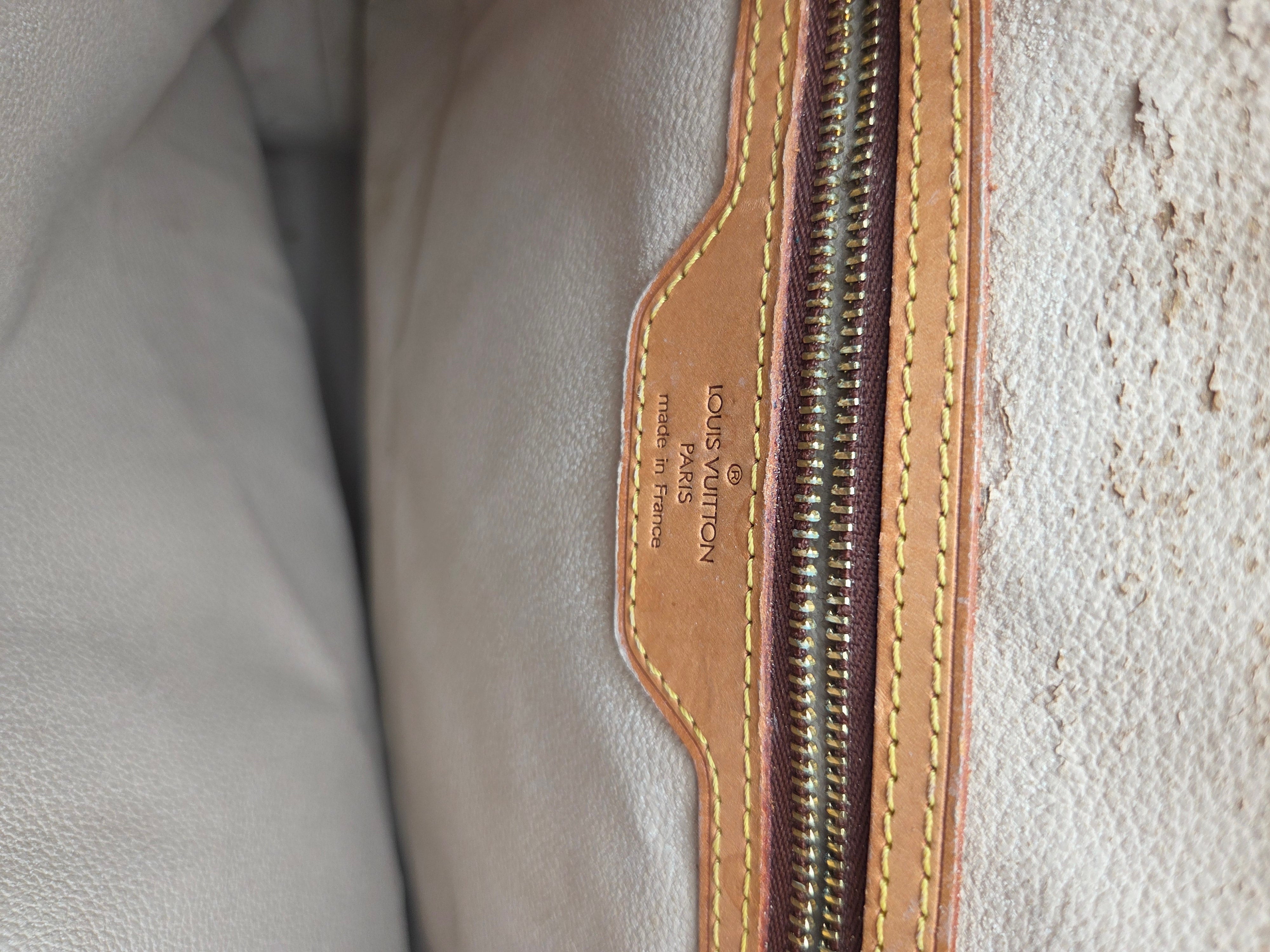 Louis Vuitton Bucket Bag GM