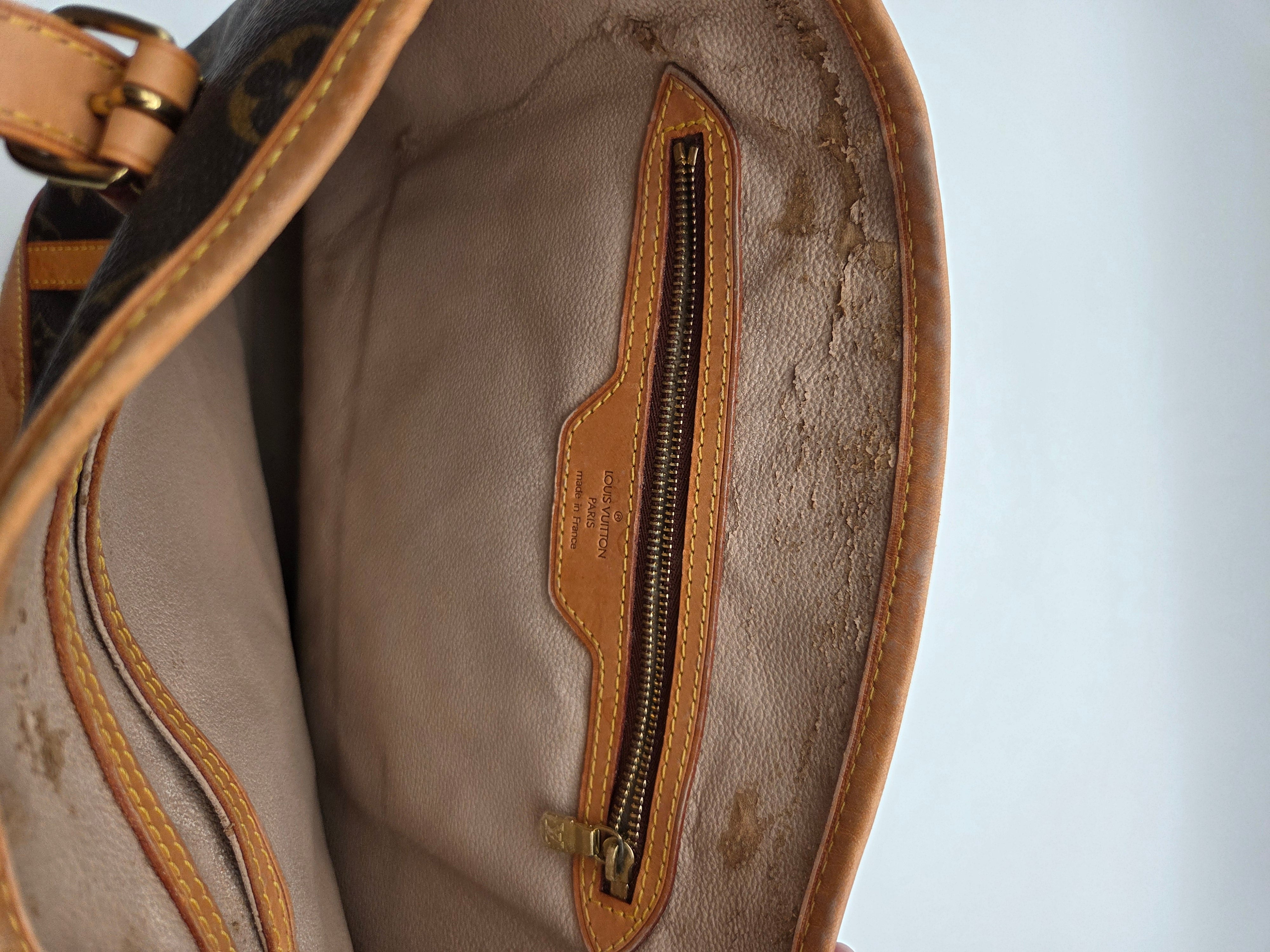 Louis Vuitton Bucket Bag GM