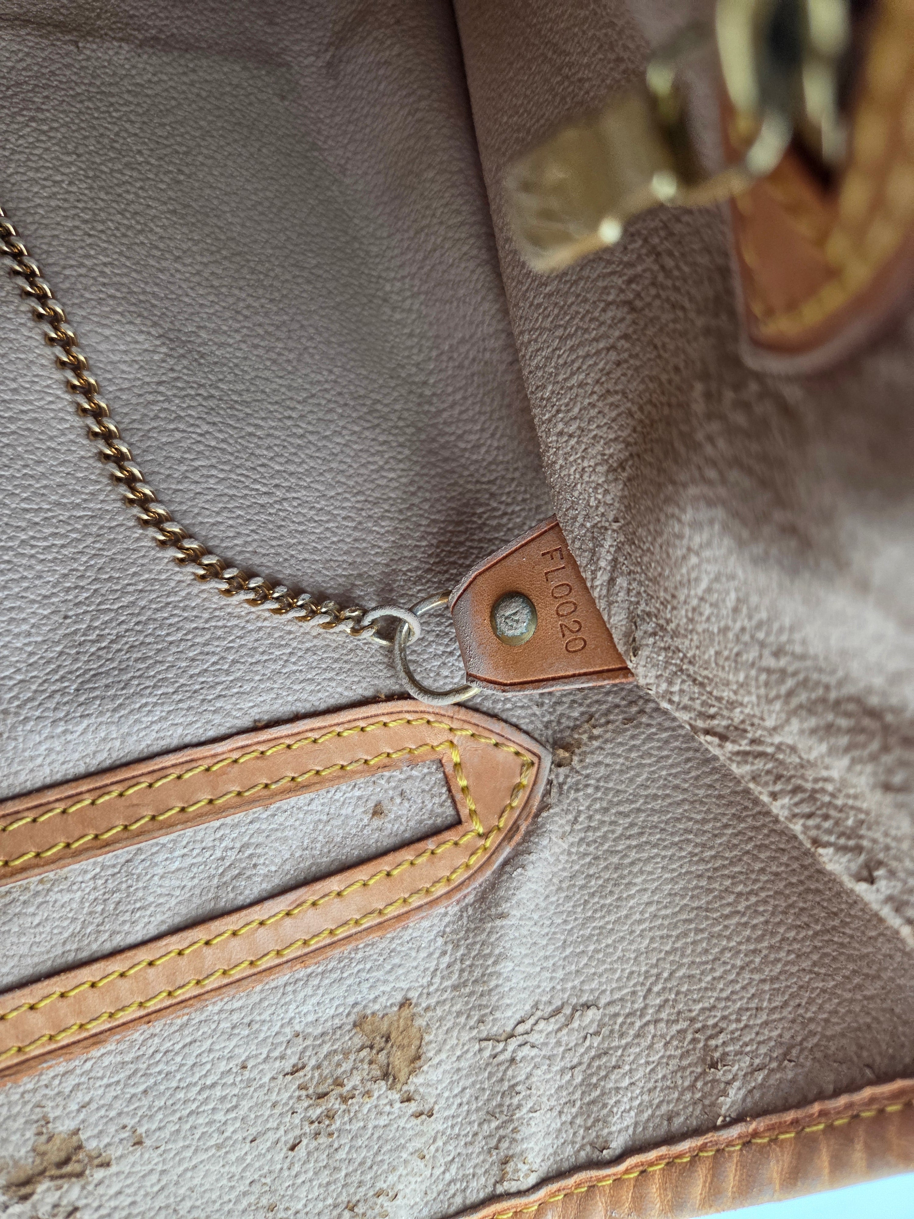 Louis Vuitton Bucket Bag GM
