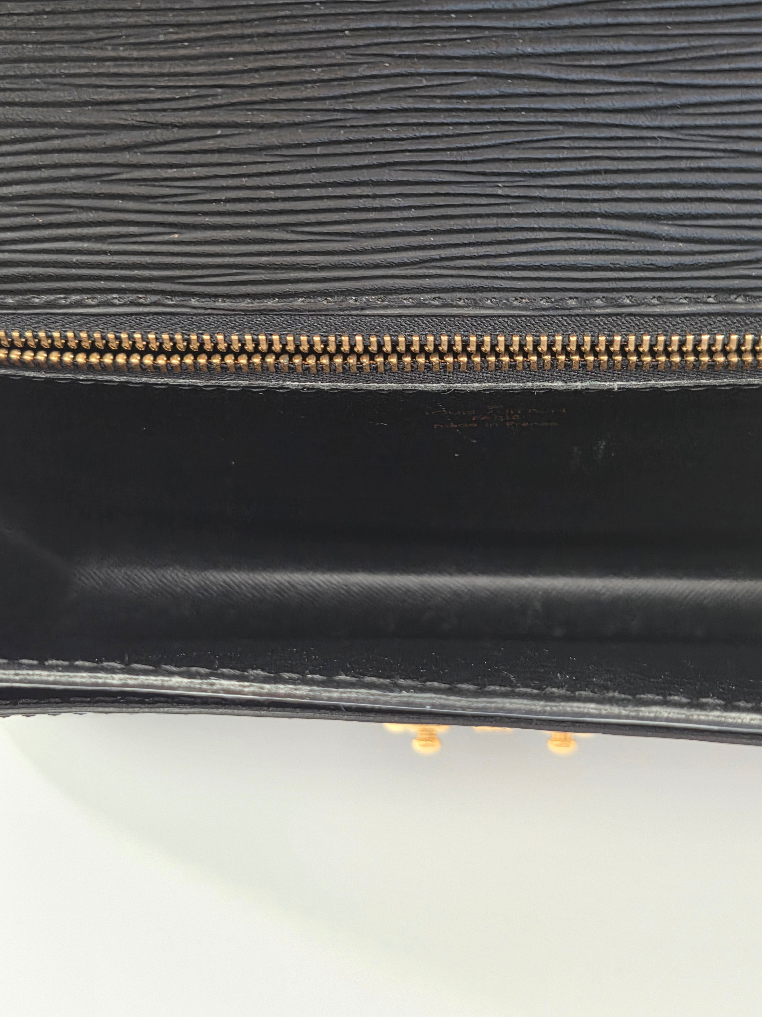 Louis Vuitton Monceau Epi Leather