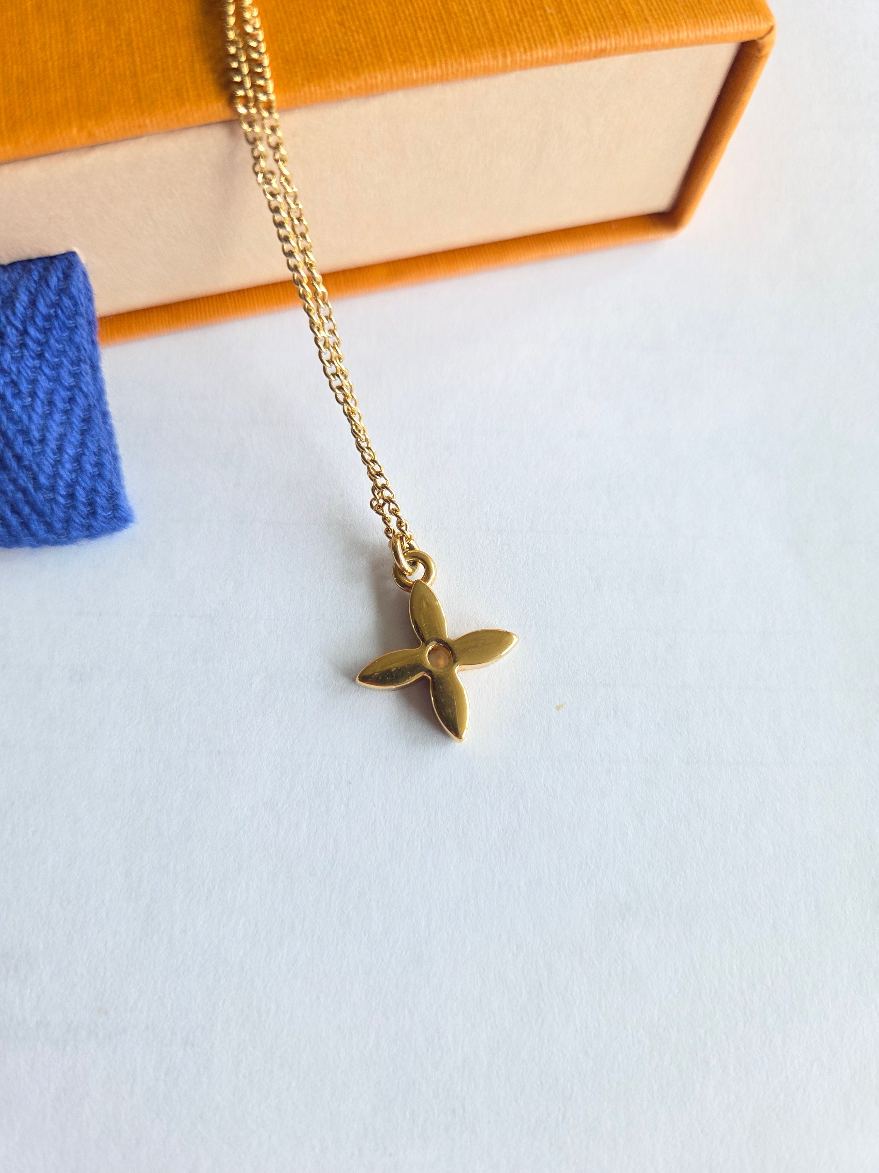 Reworked necklace Flower