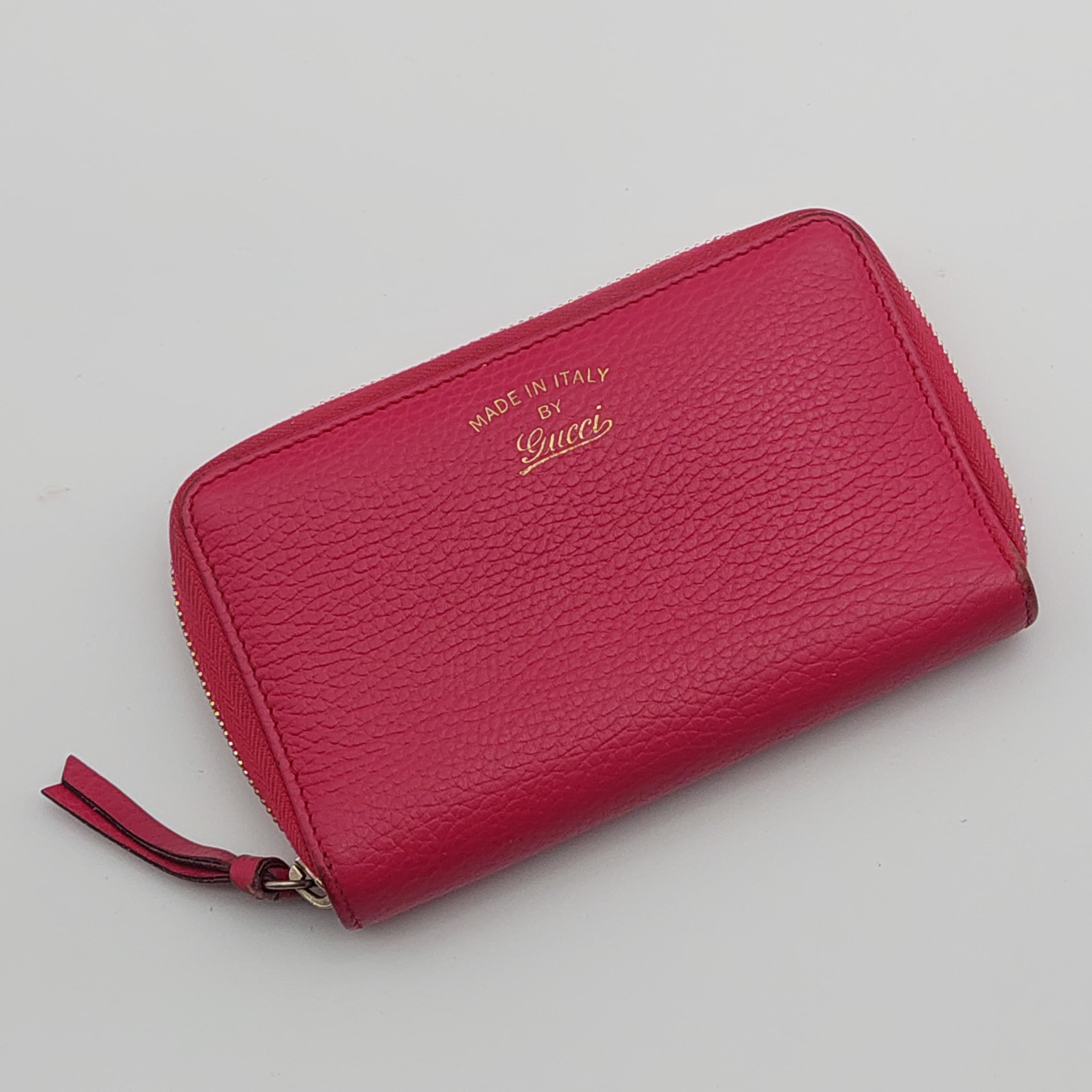 Gucci Swing Zip Wallet Fuchsia