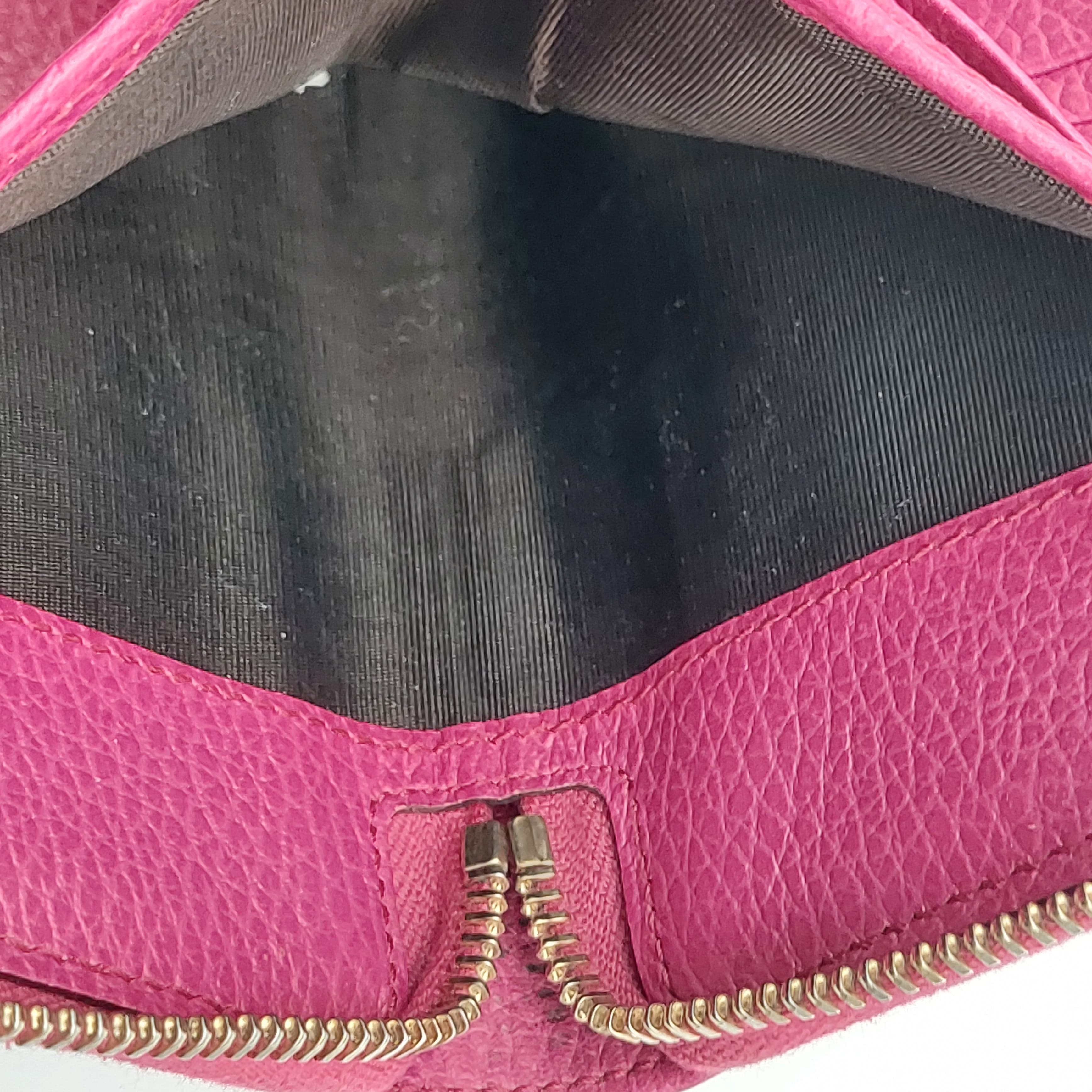 Gucci Swing Zip Wallet Fuchsia