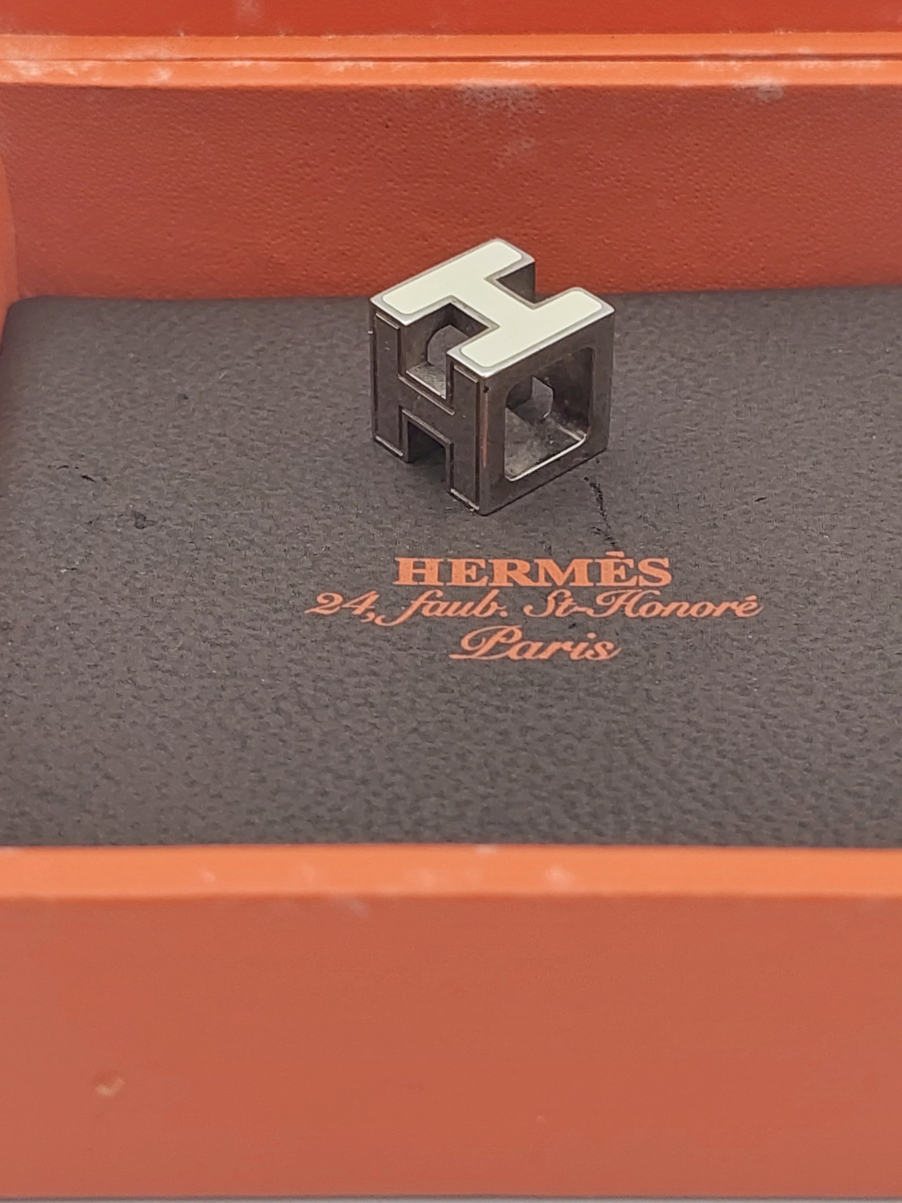 Hermès Cage D'H necklace