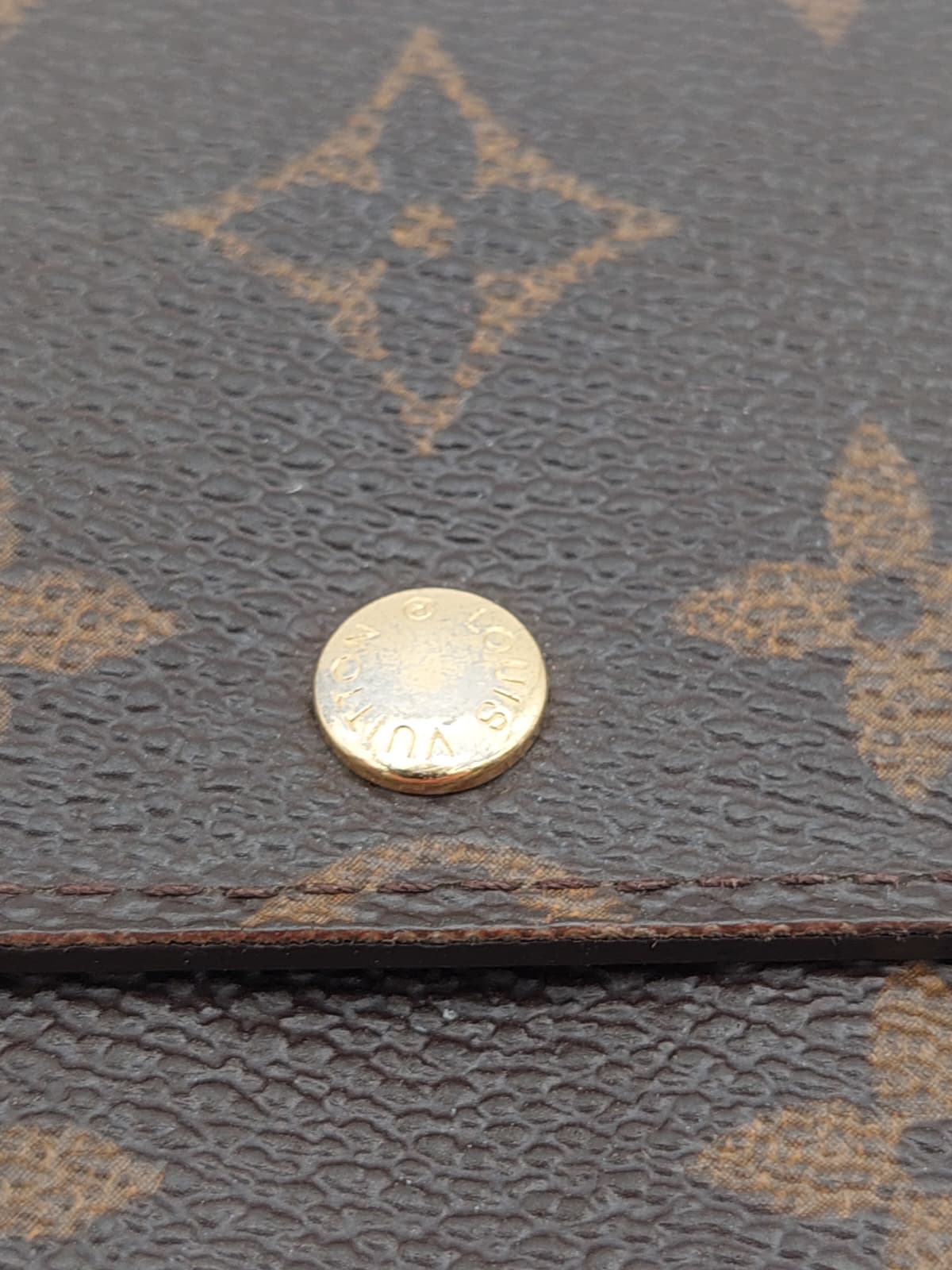 Louis Vuitton Sarah Long Wallet