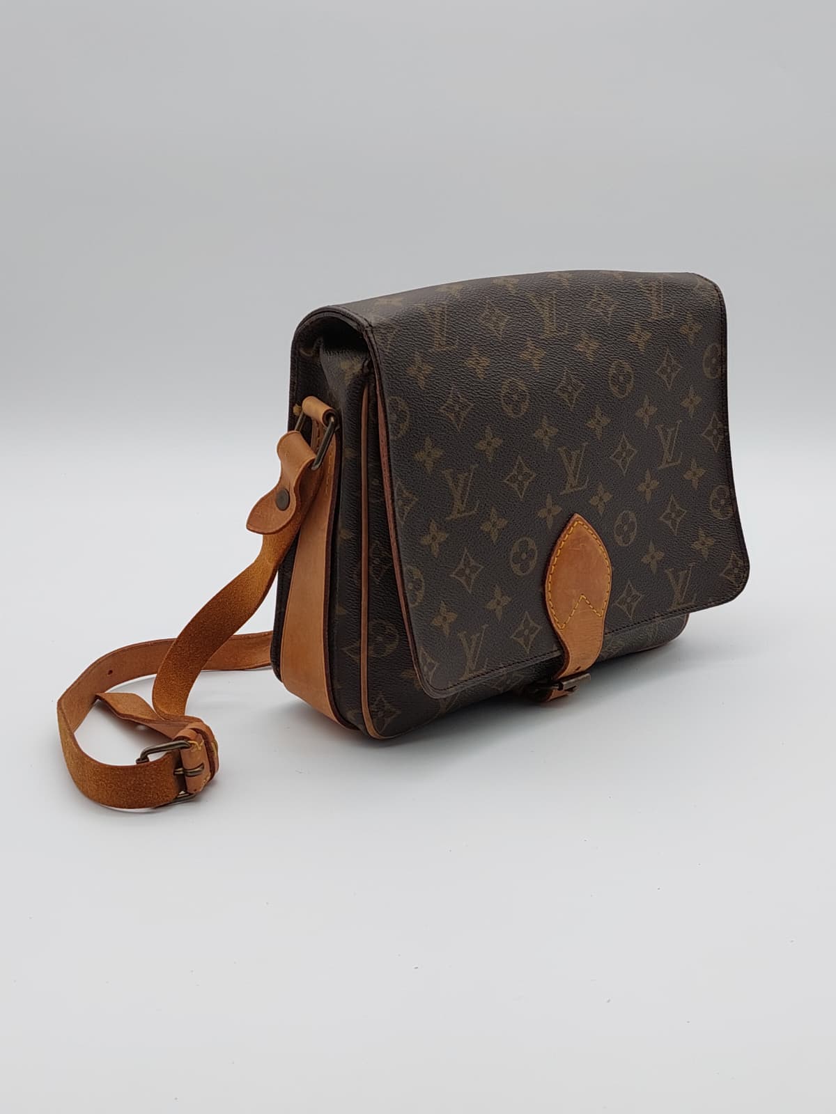 Louis Vuitton Cartouchiere GM