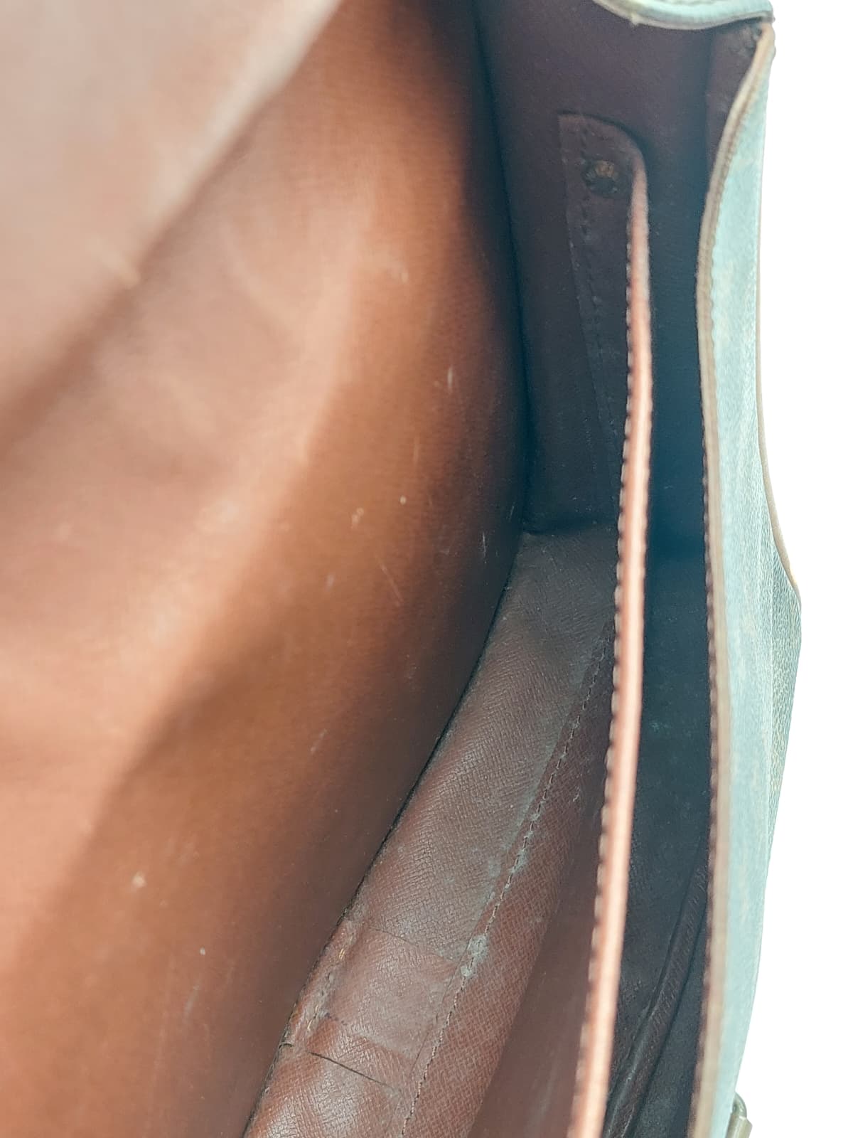 Louis Vuitton Cartouchiere GM