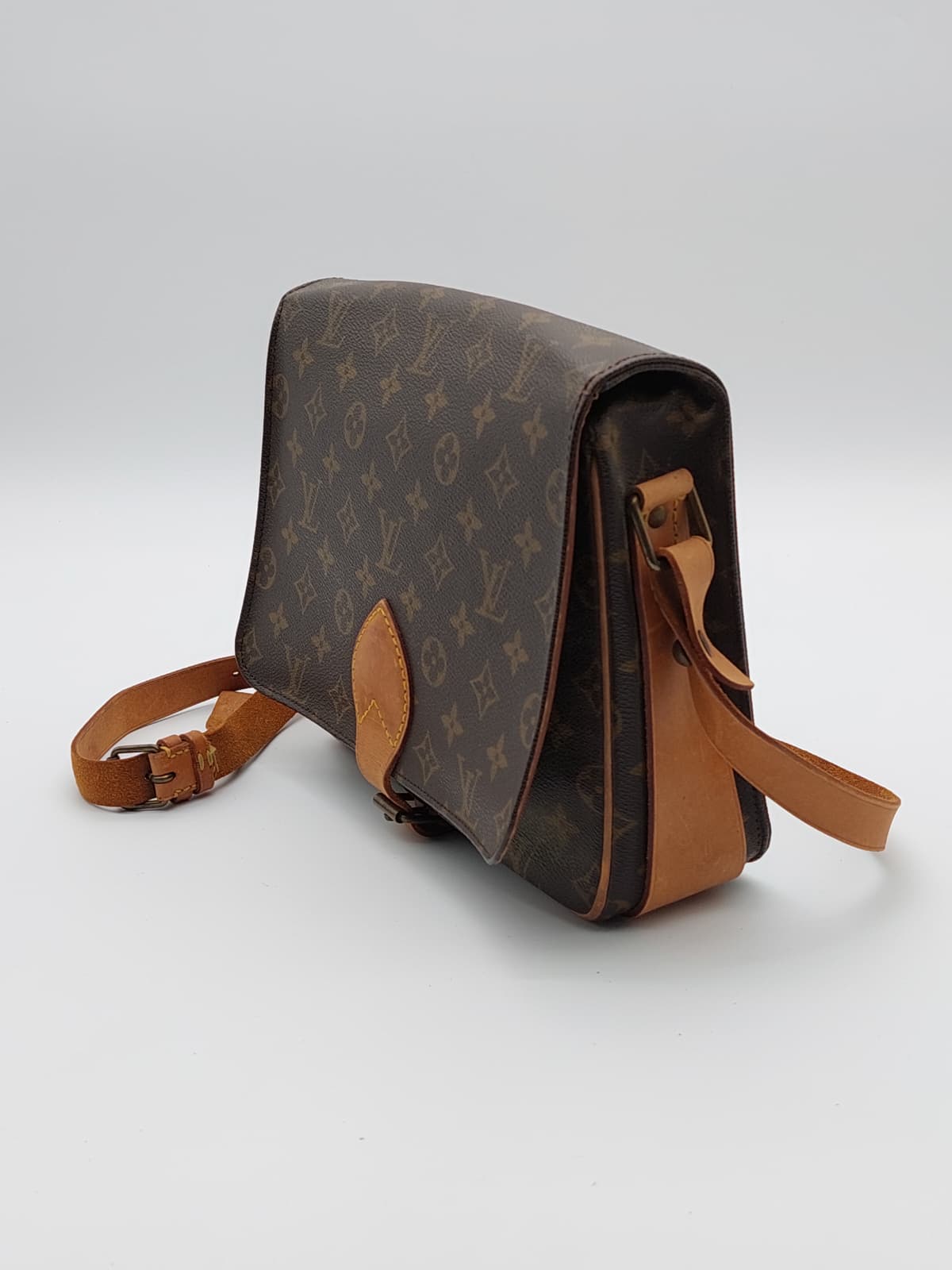 Louis Vuitton Cartouchiere GM