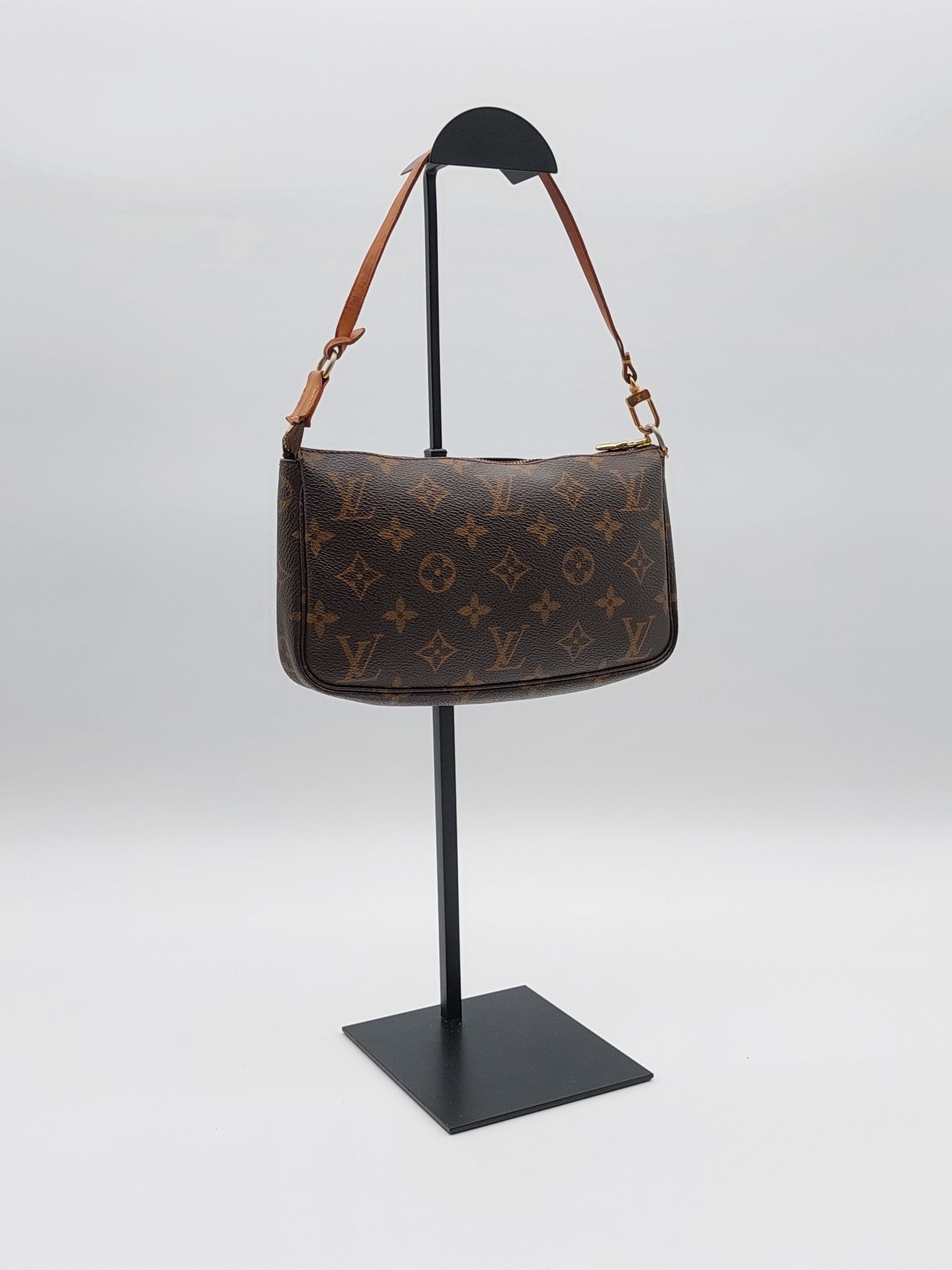 Louis Vuitton Pochette Accessoires