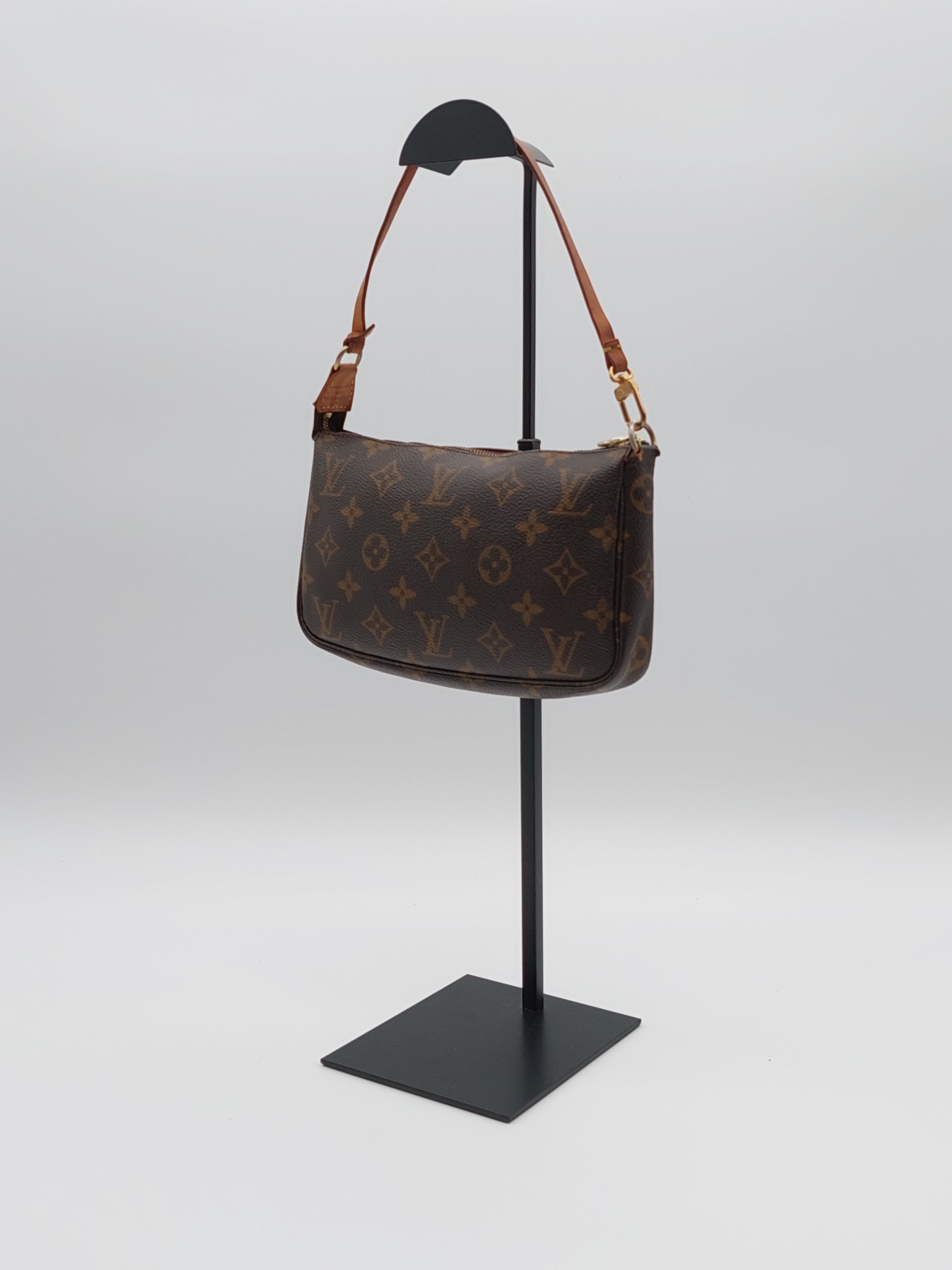 Louis Vuitton Pochette Accessoires