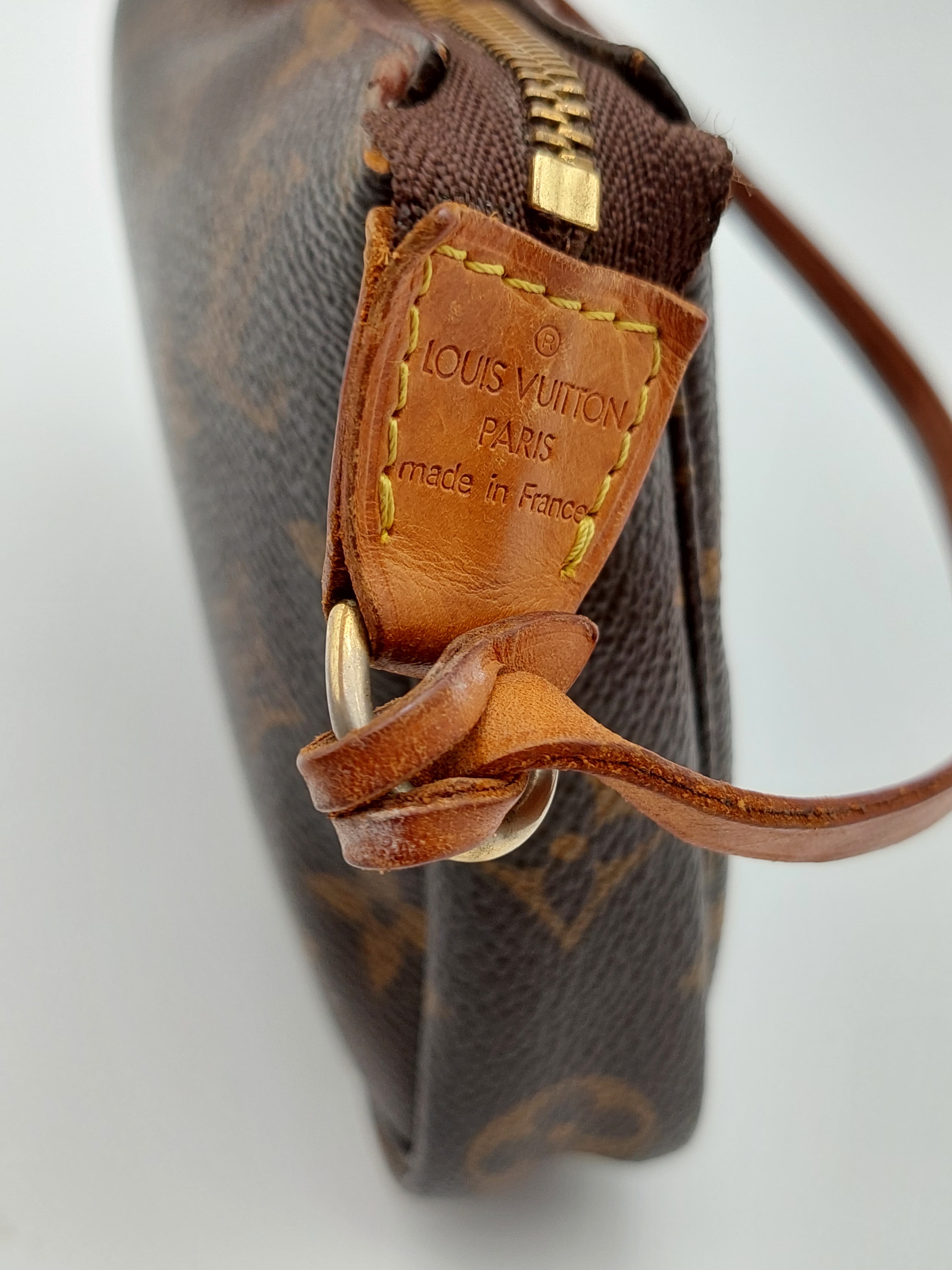 Louis Vuitton Pochette Accessoires