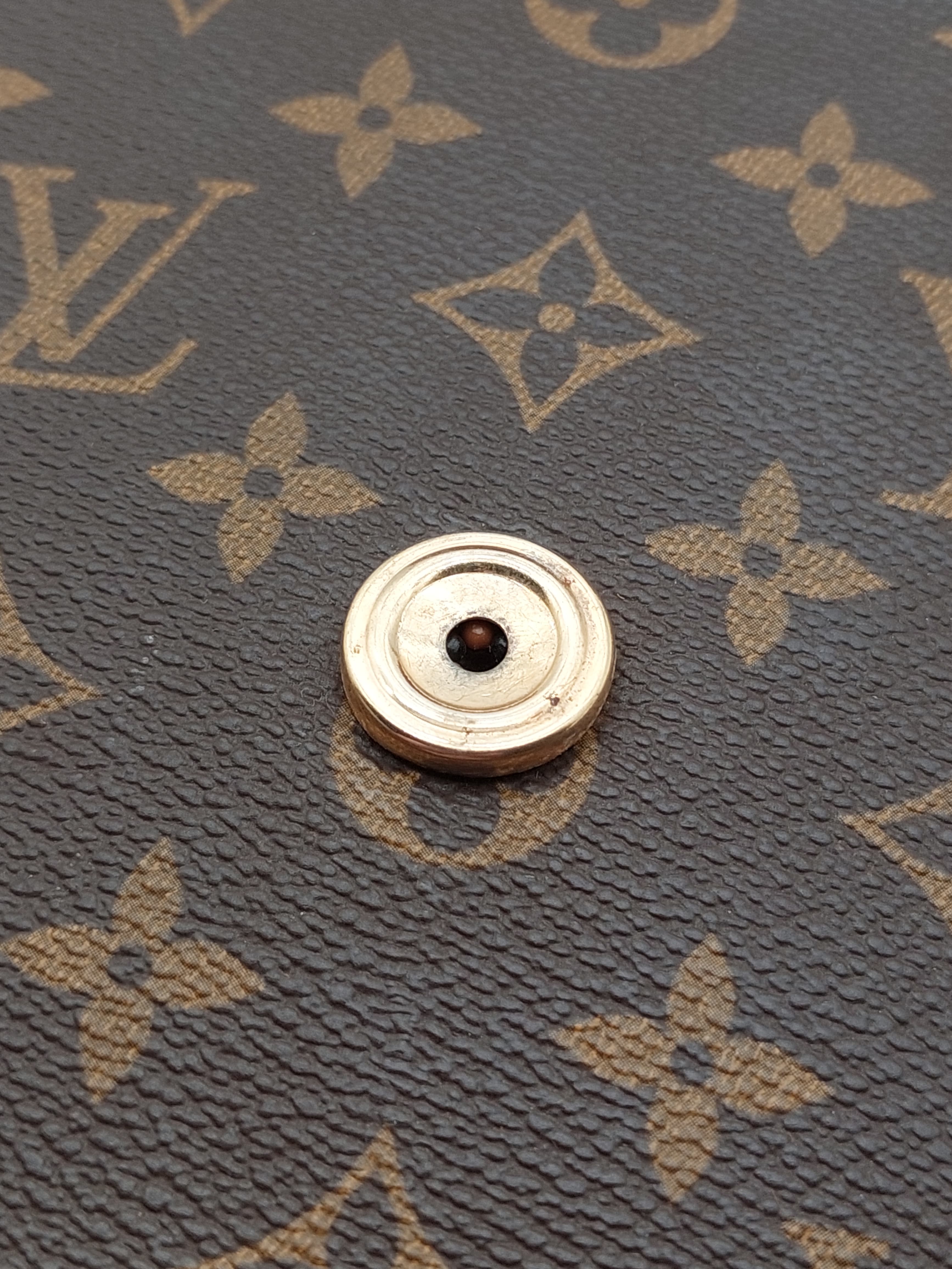 Louis Vuitton Saint Cloud MM