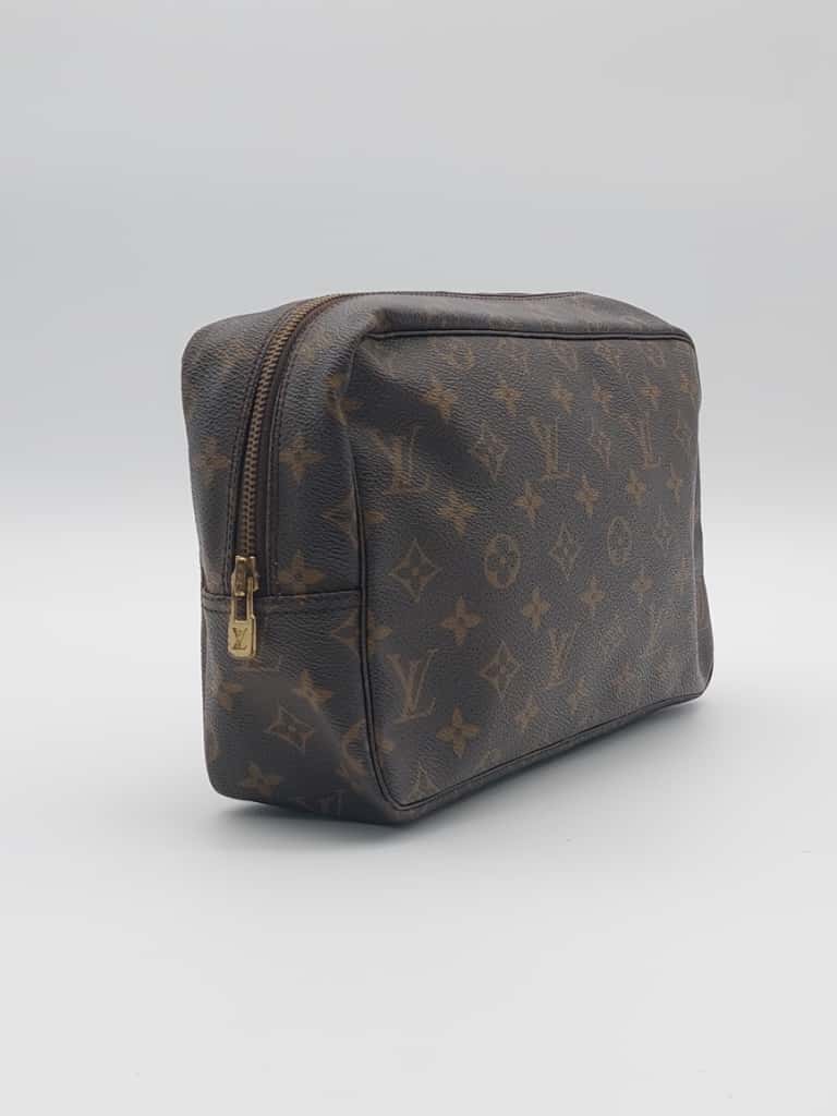 Louis Vuitton Trousse Toilette 28