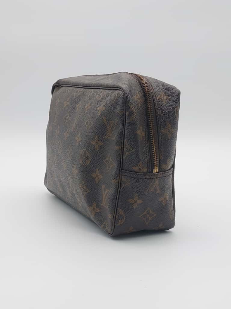 Louis Vuitton Trousse Toilette 28