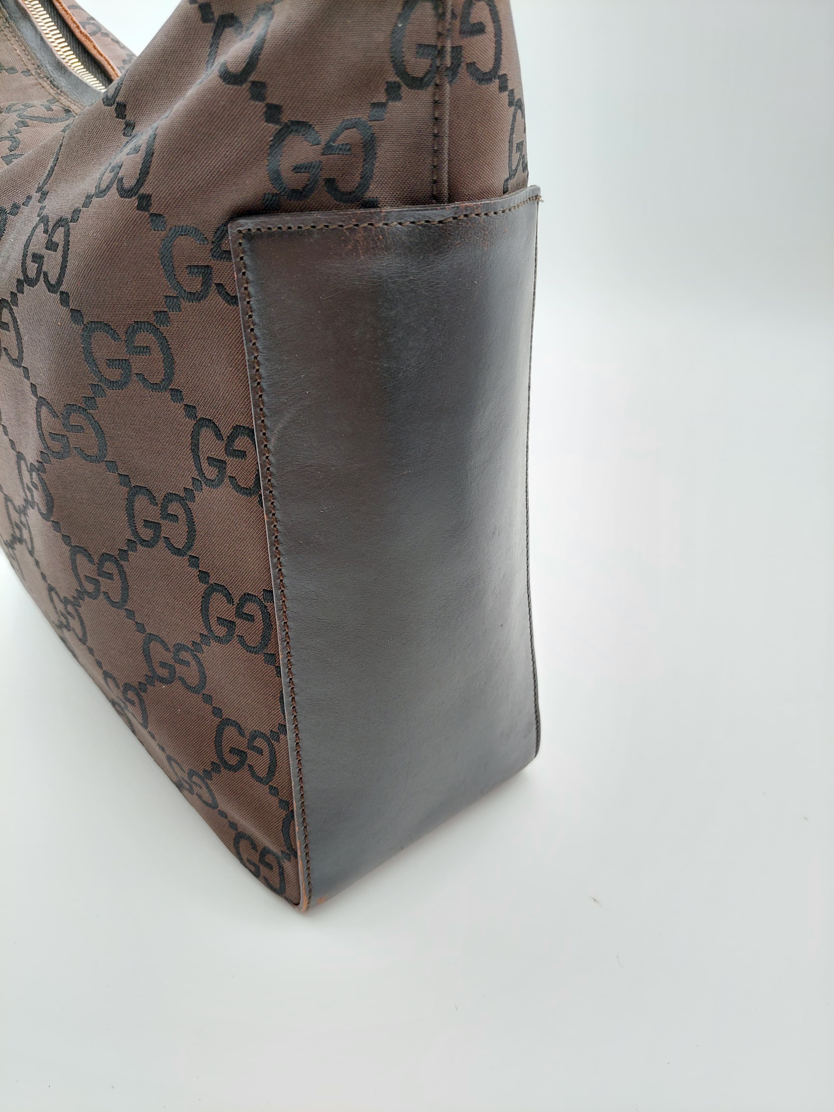 Gucci Clasp Hobo brown