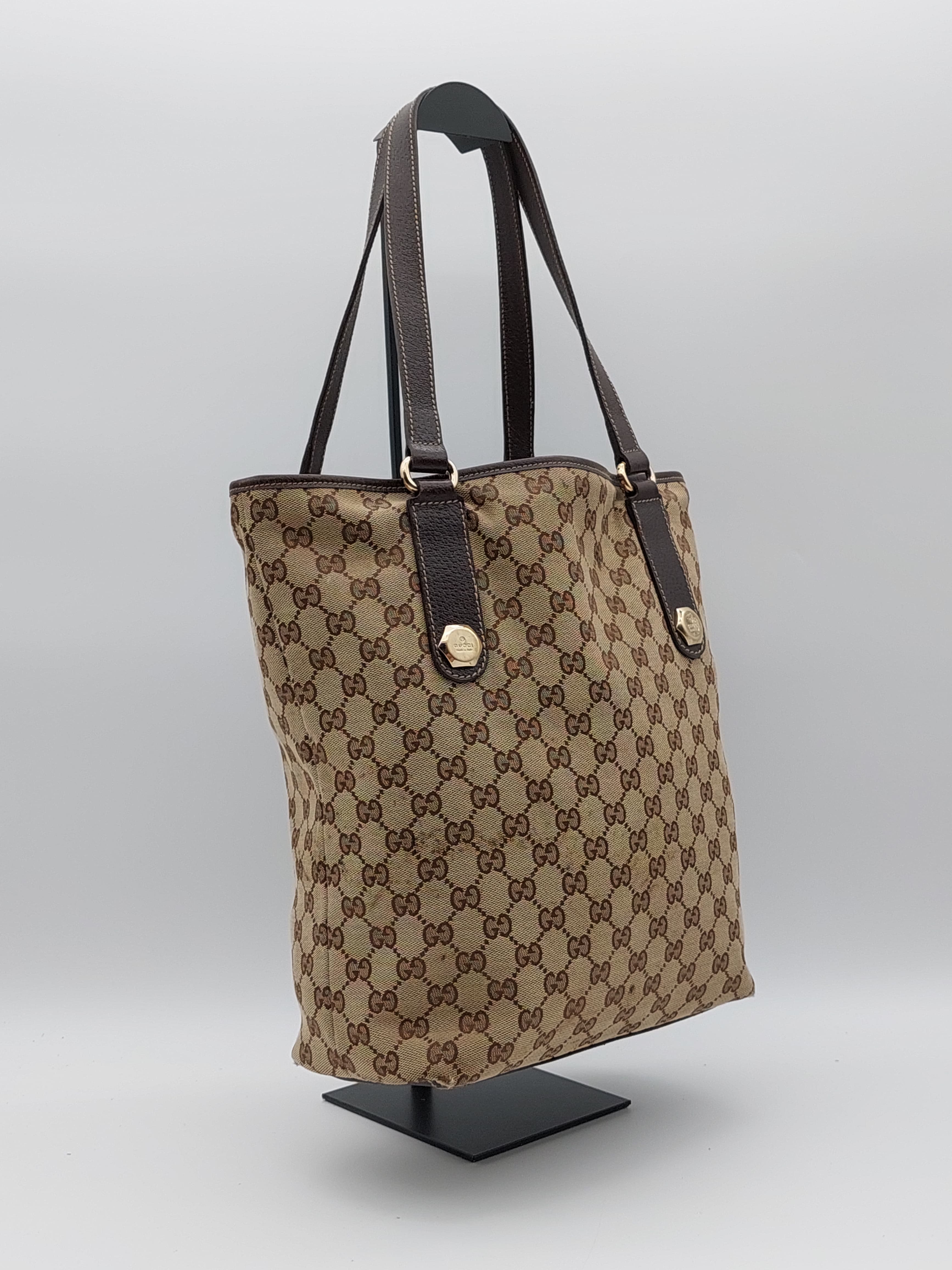 Gucci Charmy