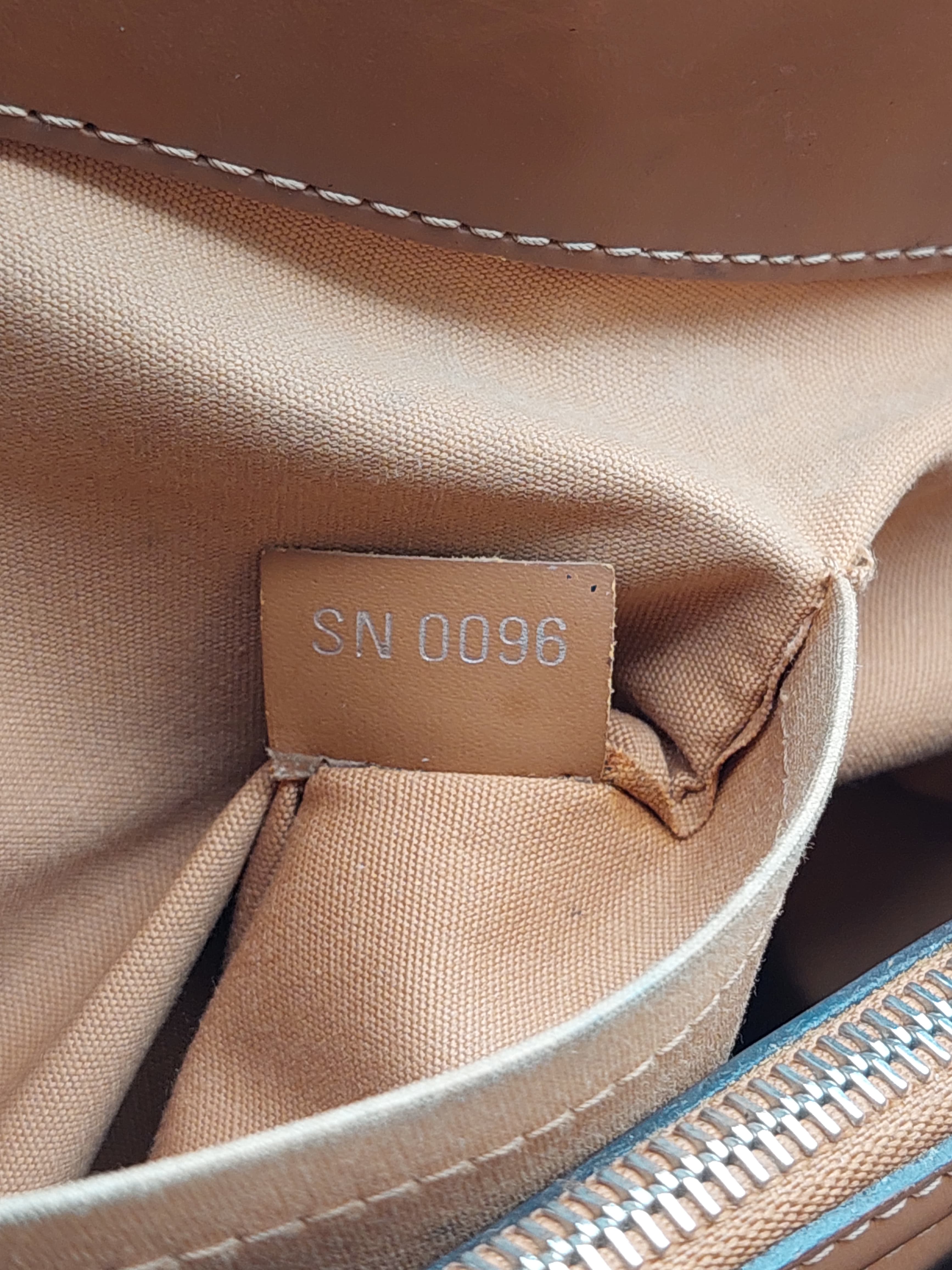Louis Vuitton Passy GM