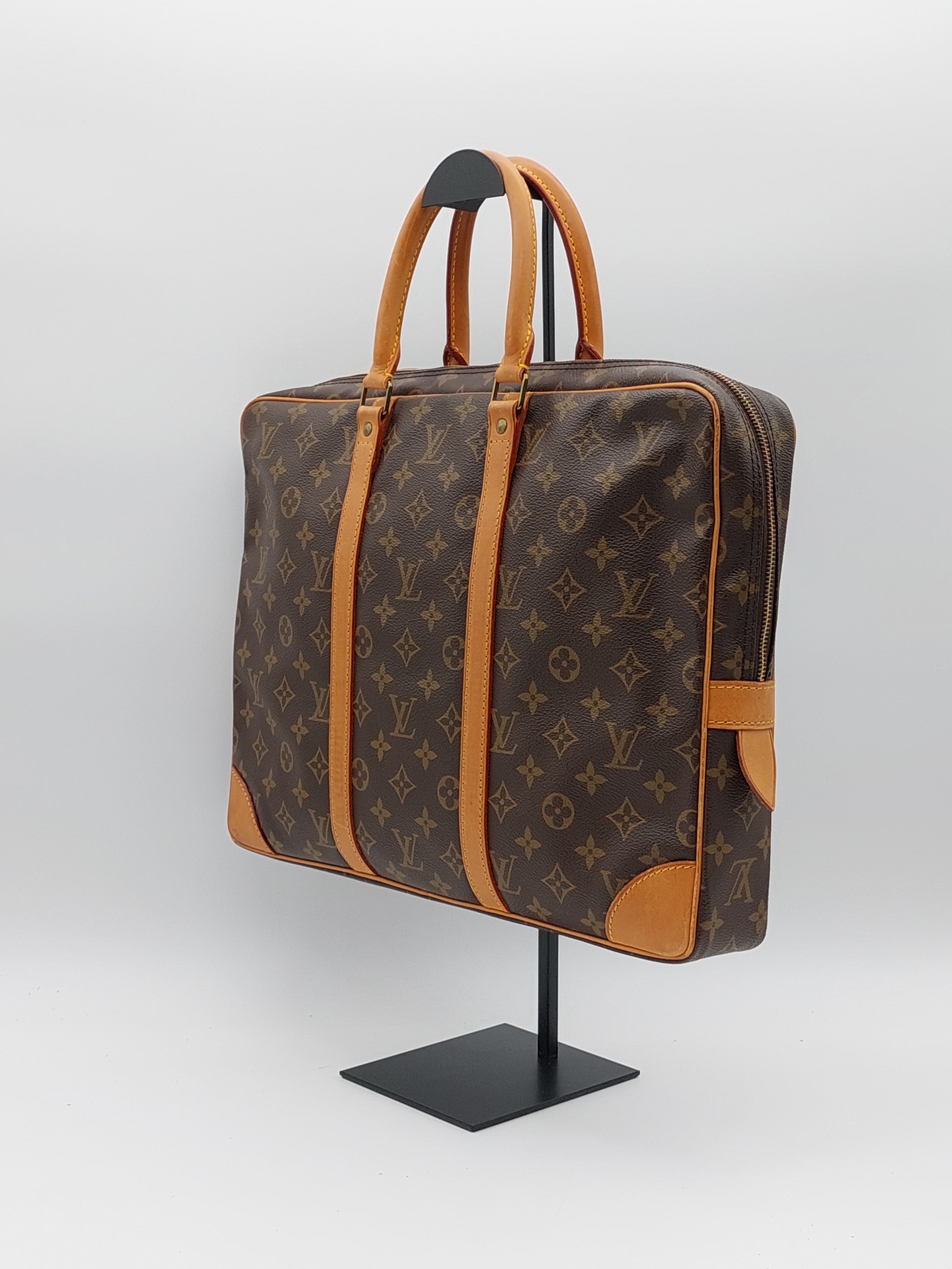 Louis Vuitton Porte Documents Business bag
