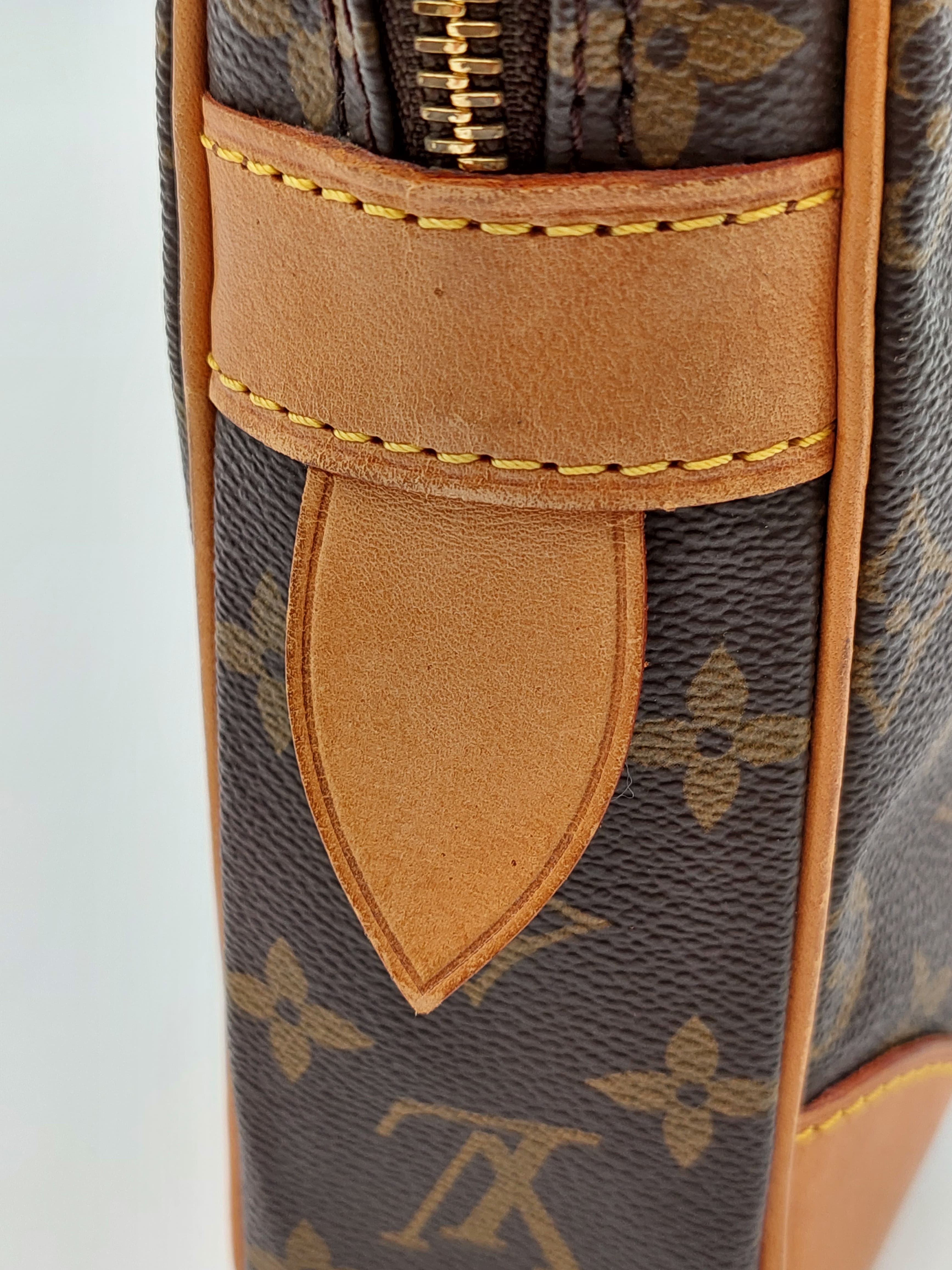 Louis Vuitton Porte Documents Business bag