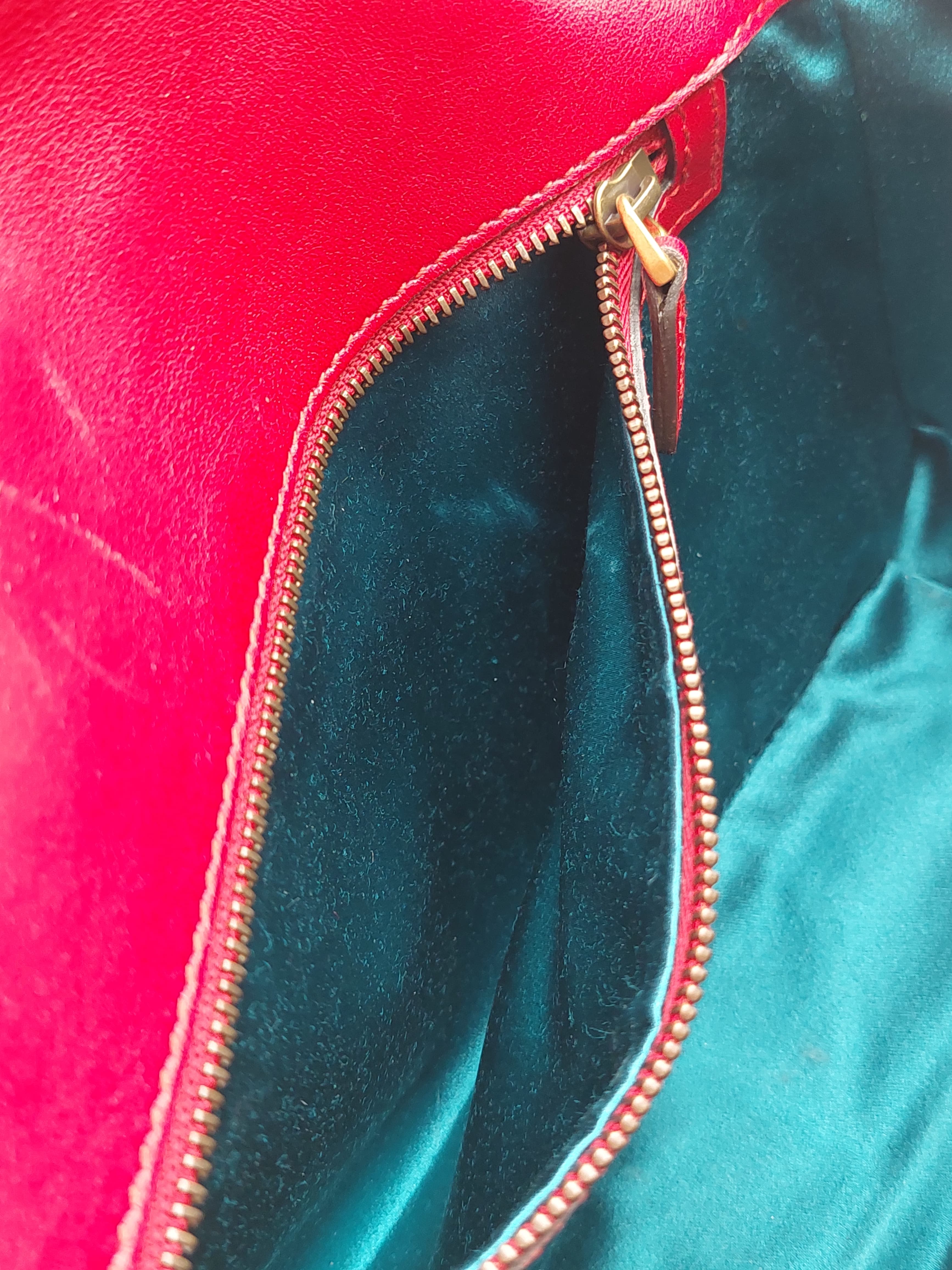 Gucci Marmont velvet red
