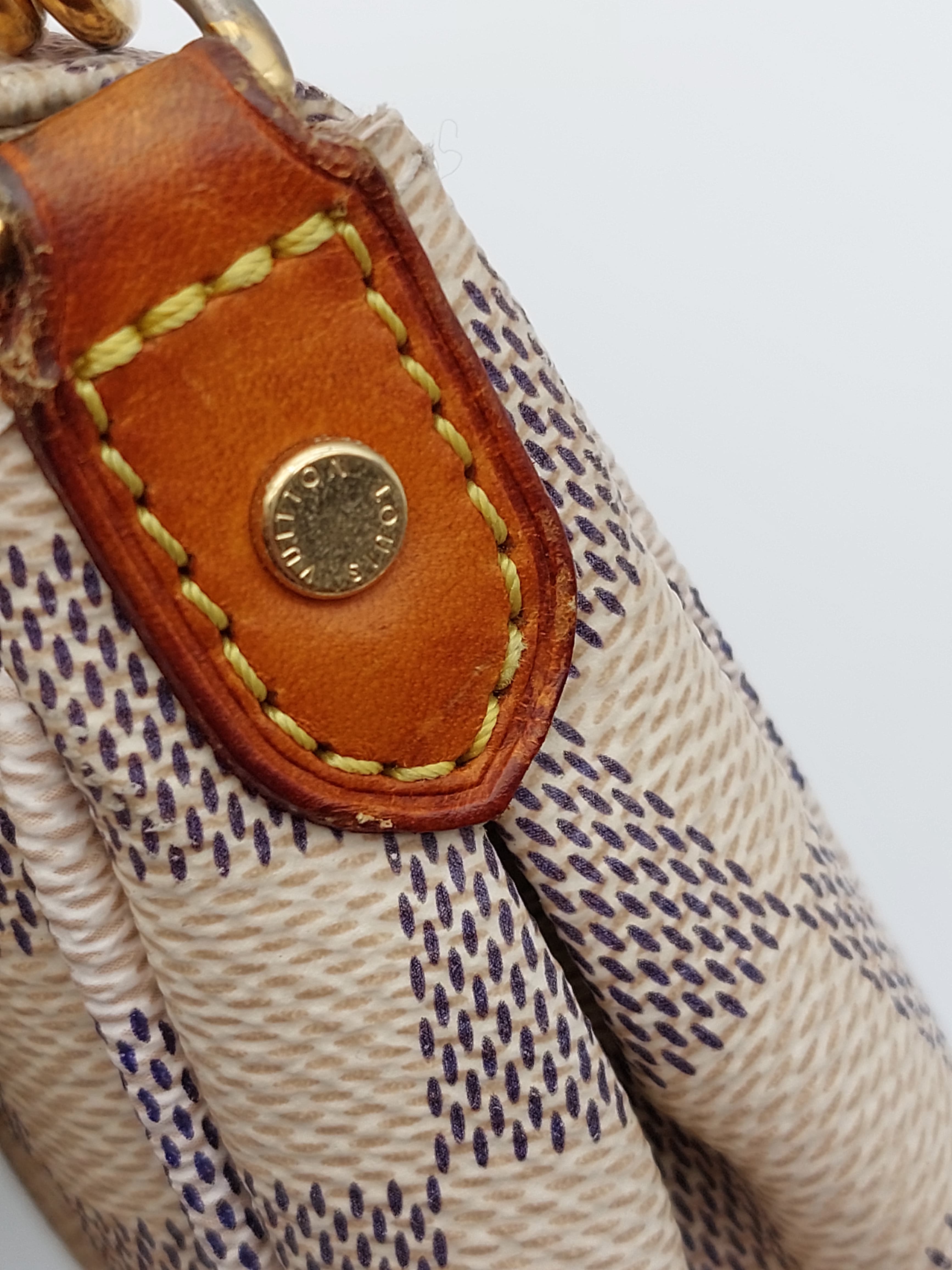 Favorite PM Damier Azur