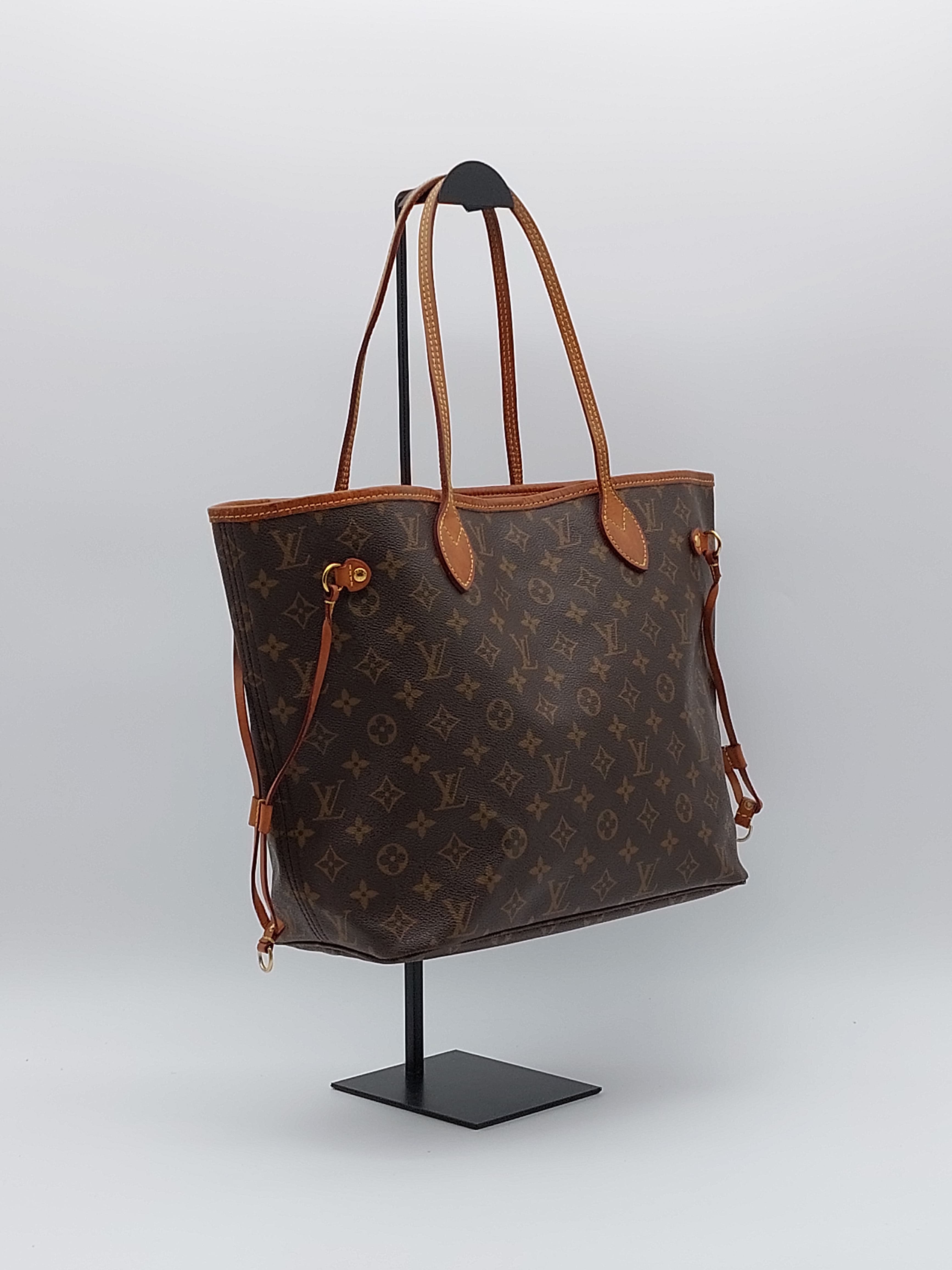 Neverfull MM Fuchsia