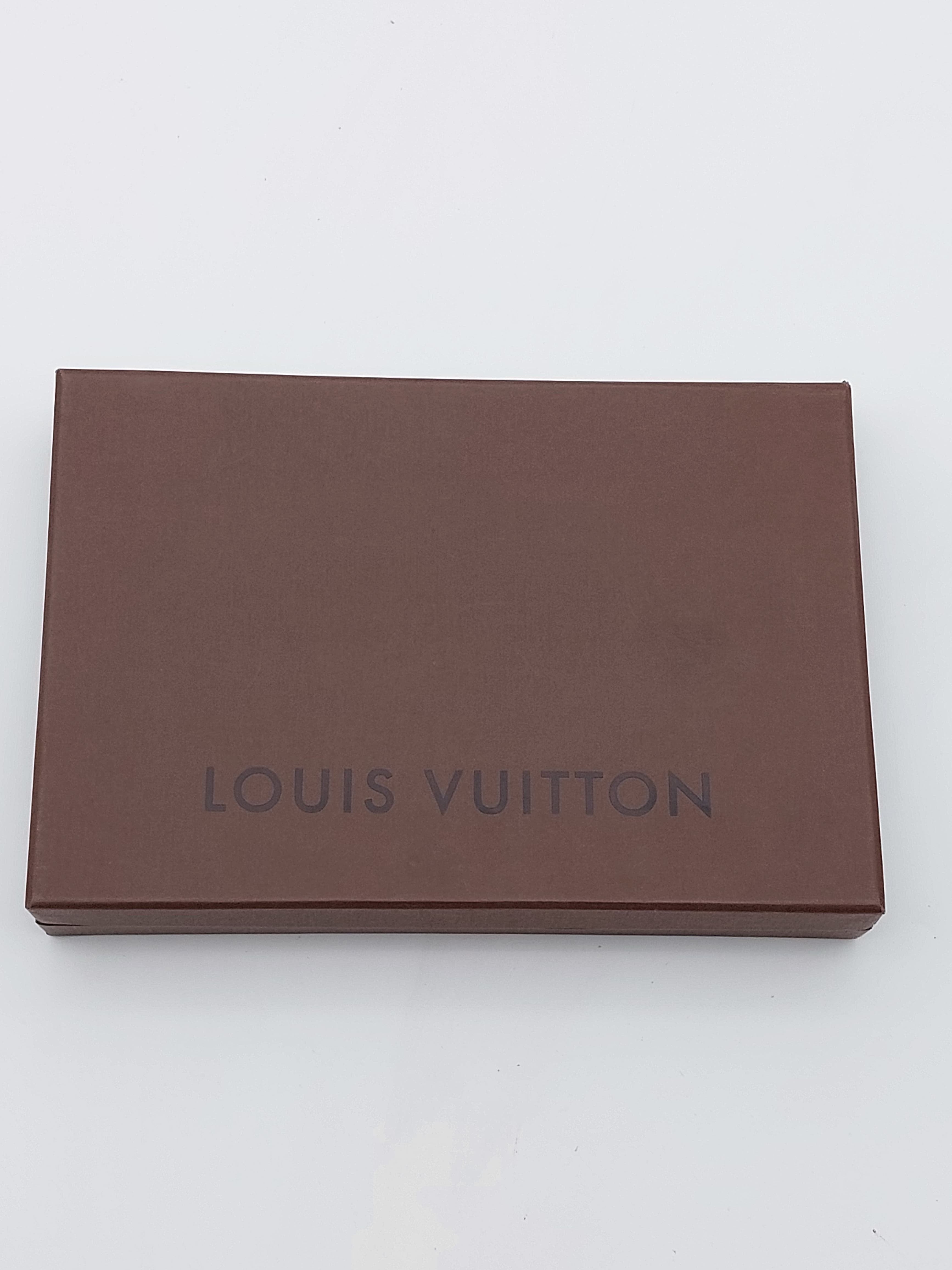 Silk scarf denim look