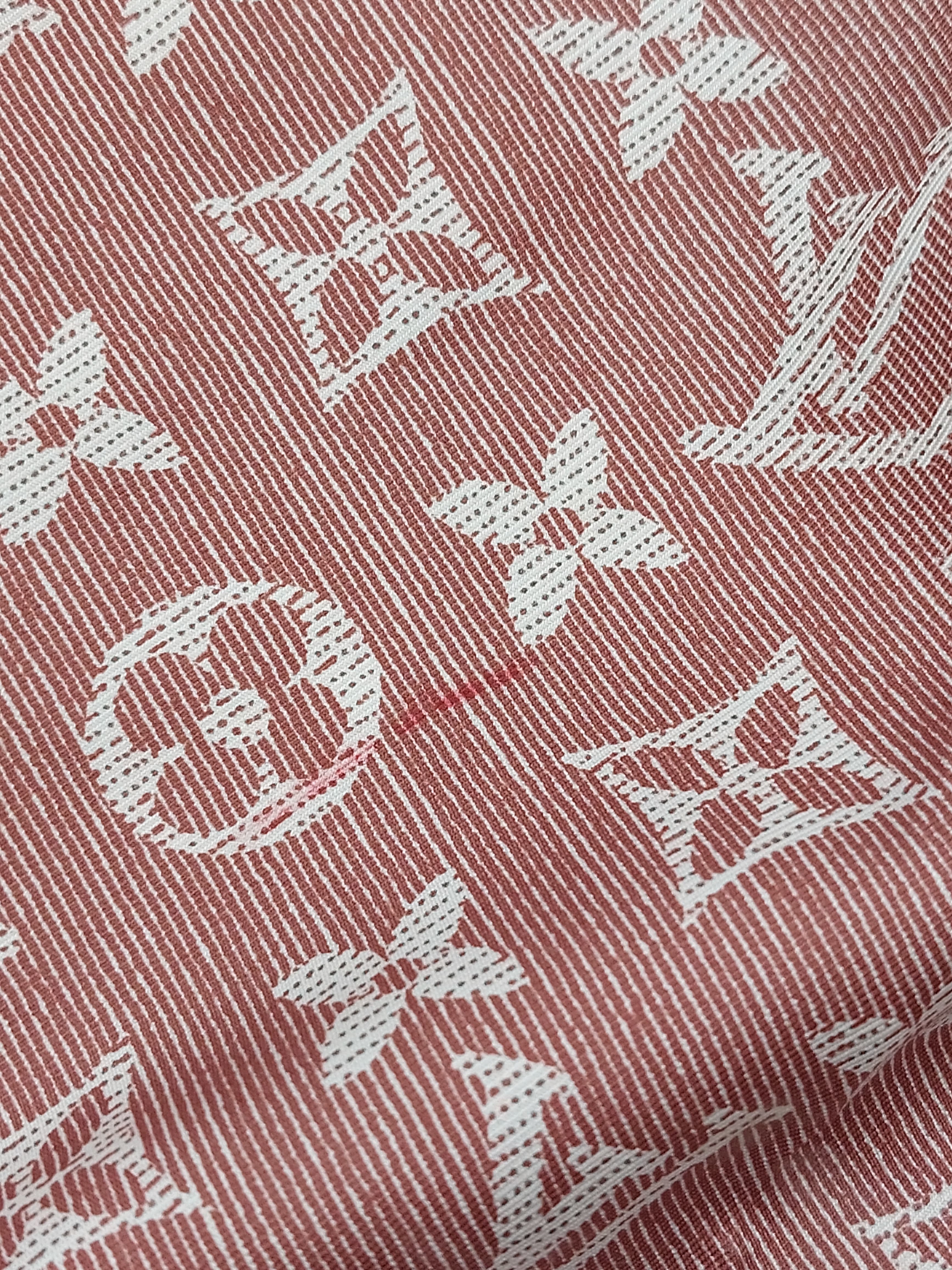 Silk scarf denim look