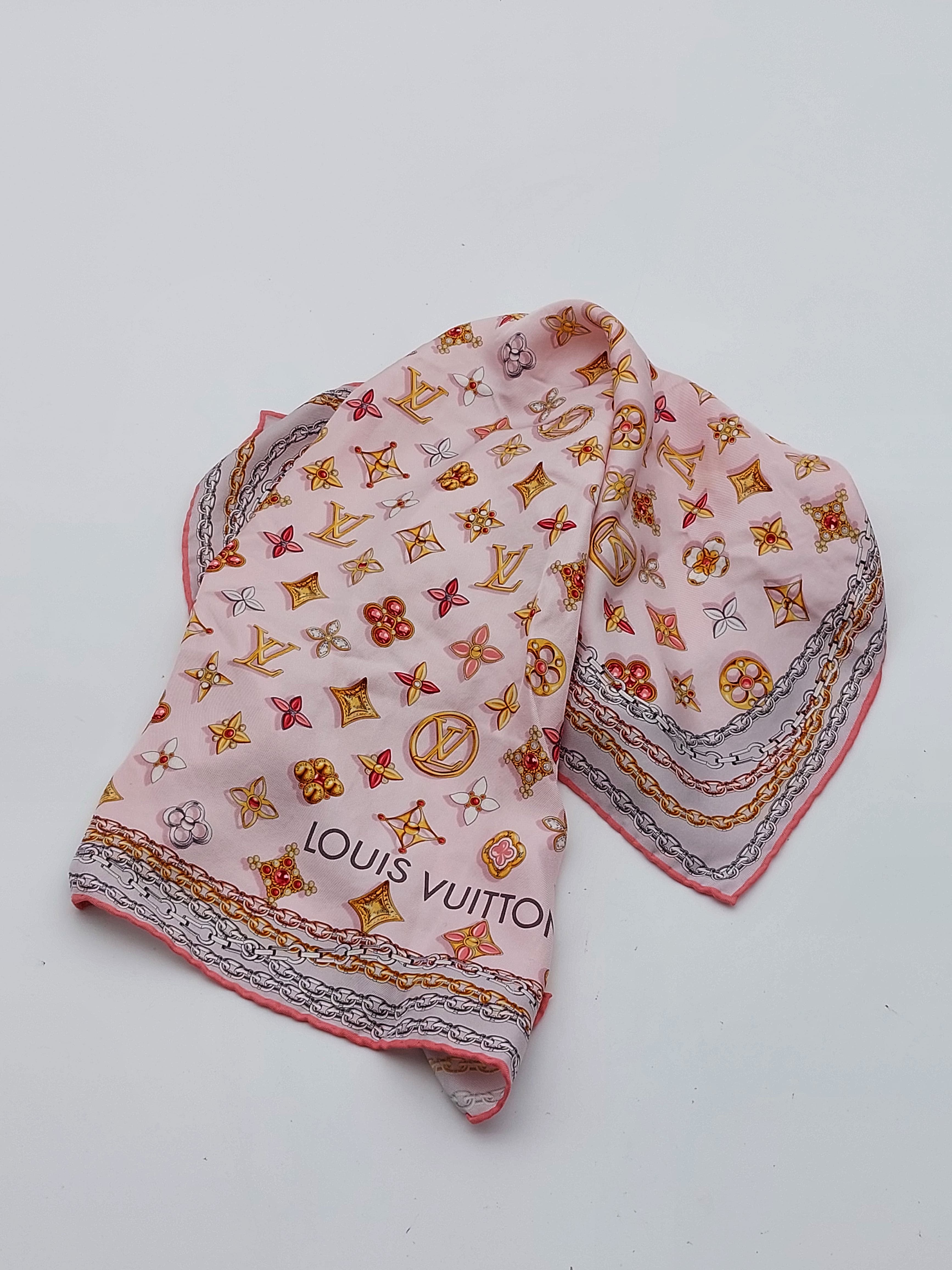 Your Highness Silk scarf