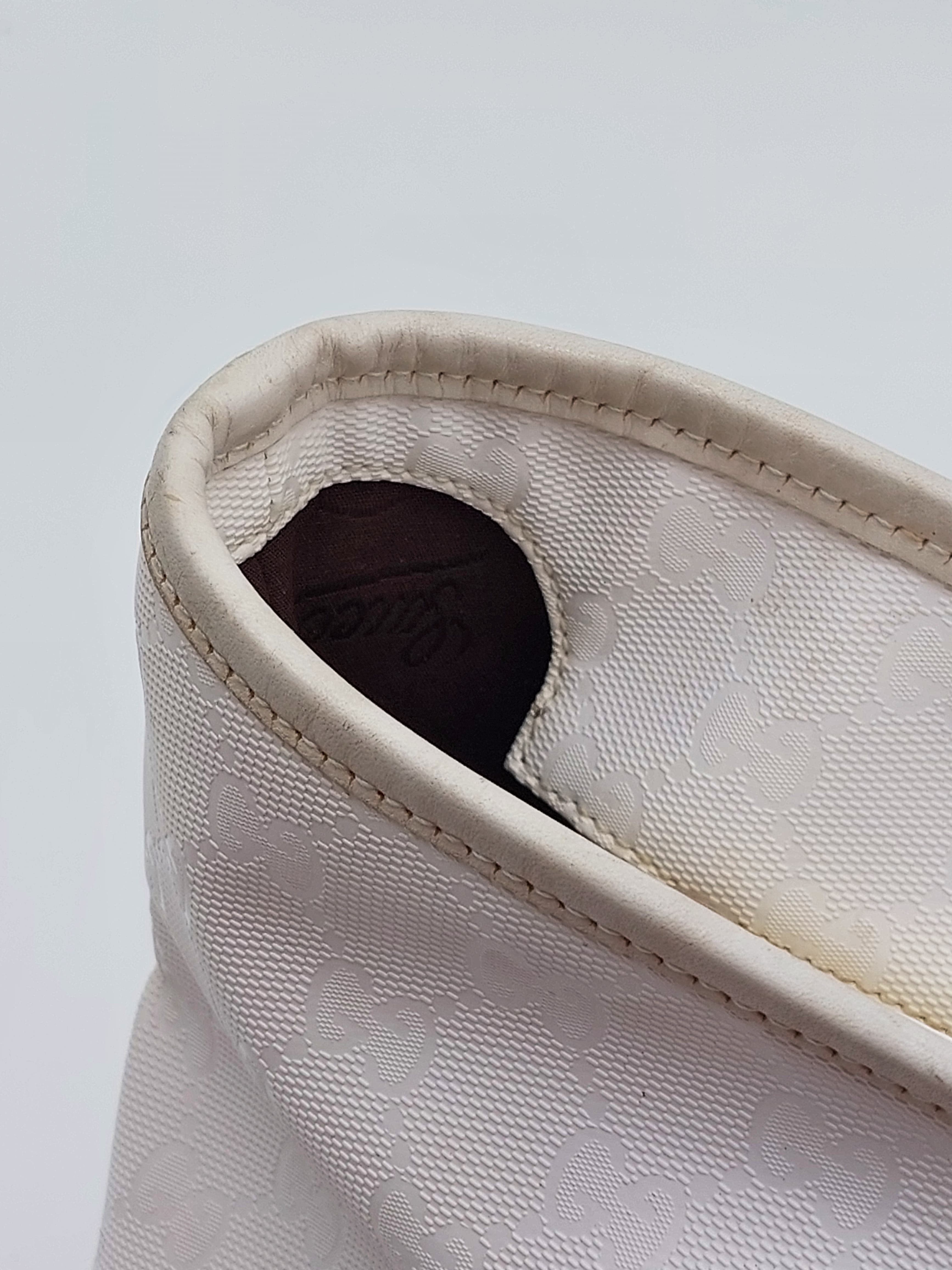 GG Canvas Shoulderbag
