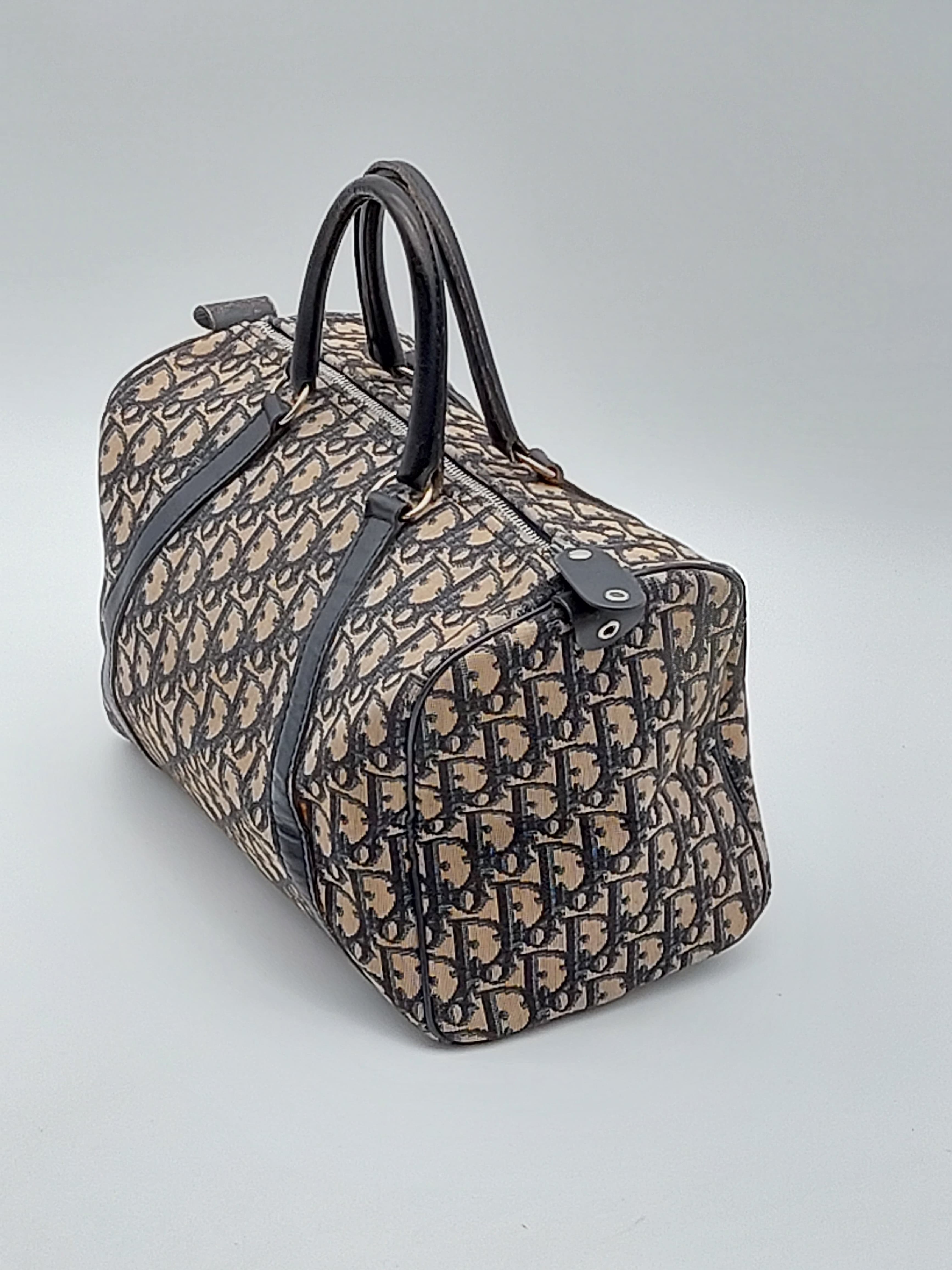 Boston bag
