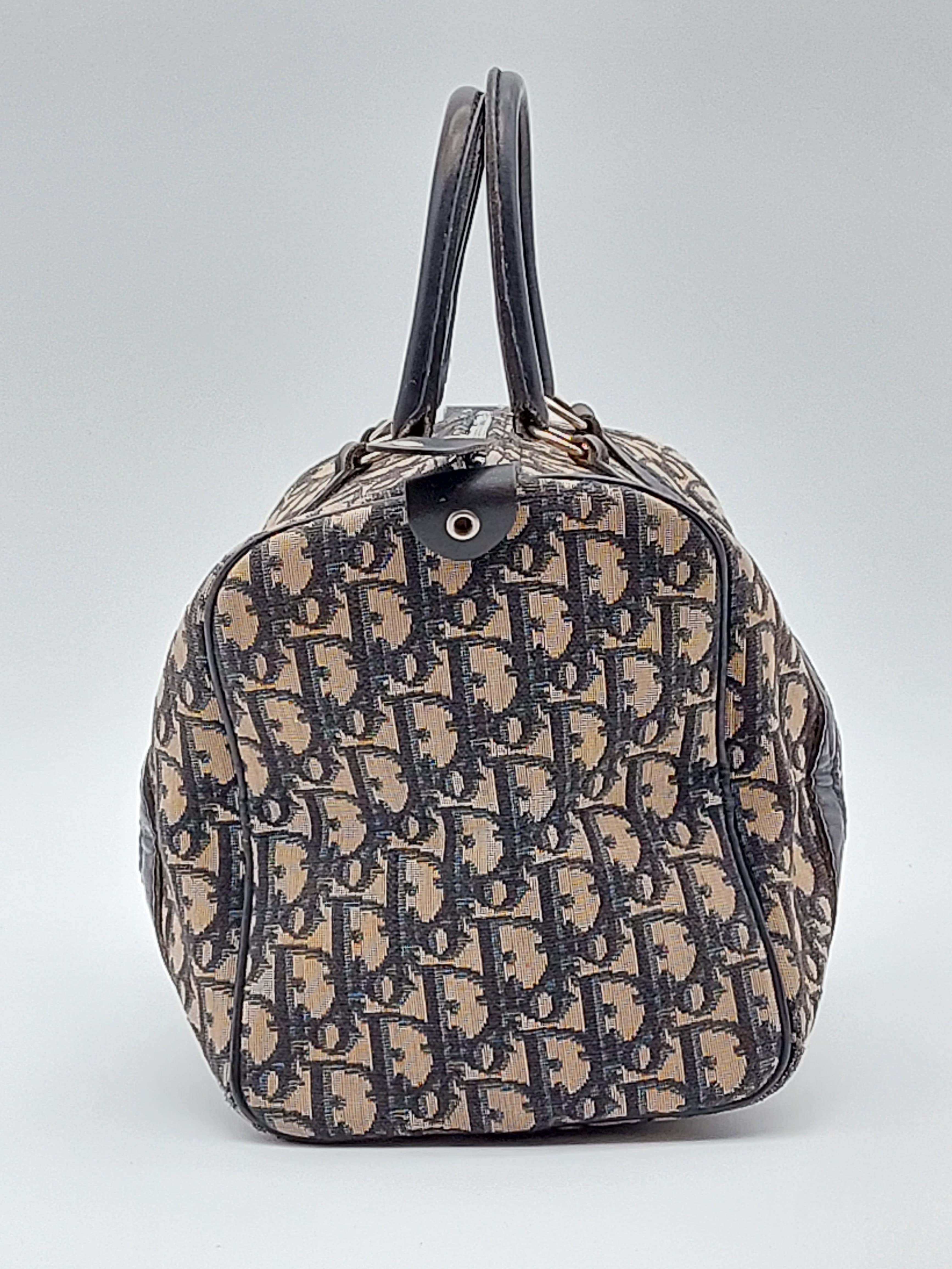 Boston bag