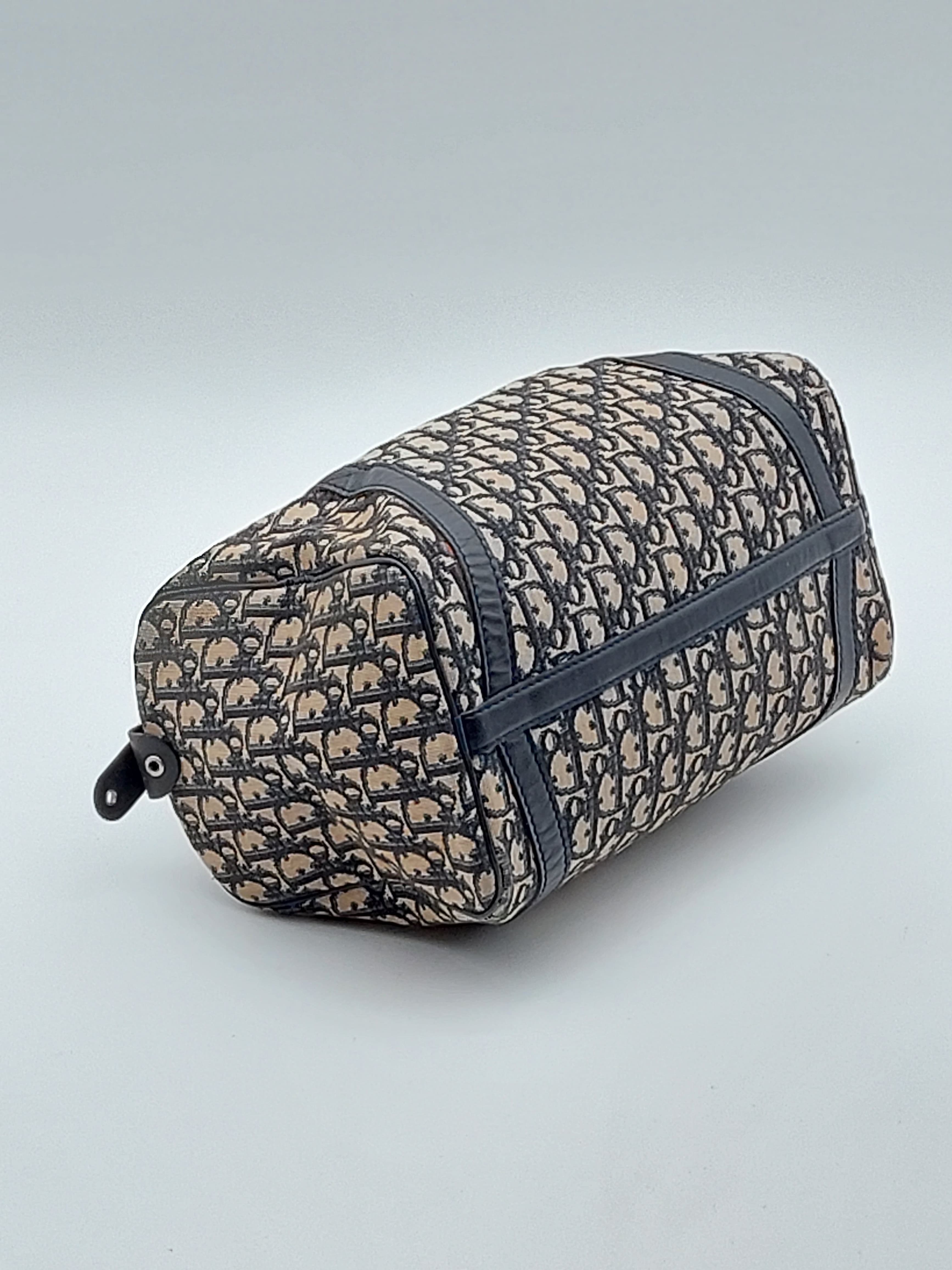 Boston bag