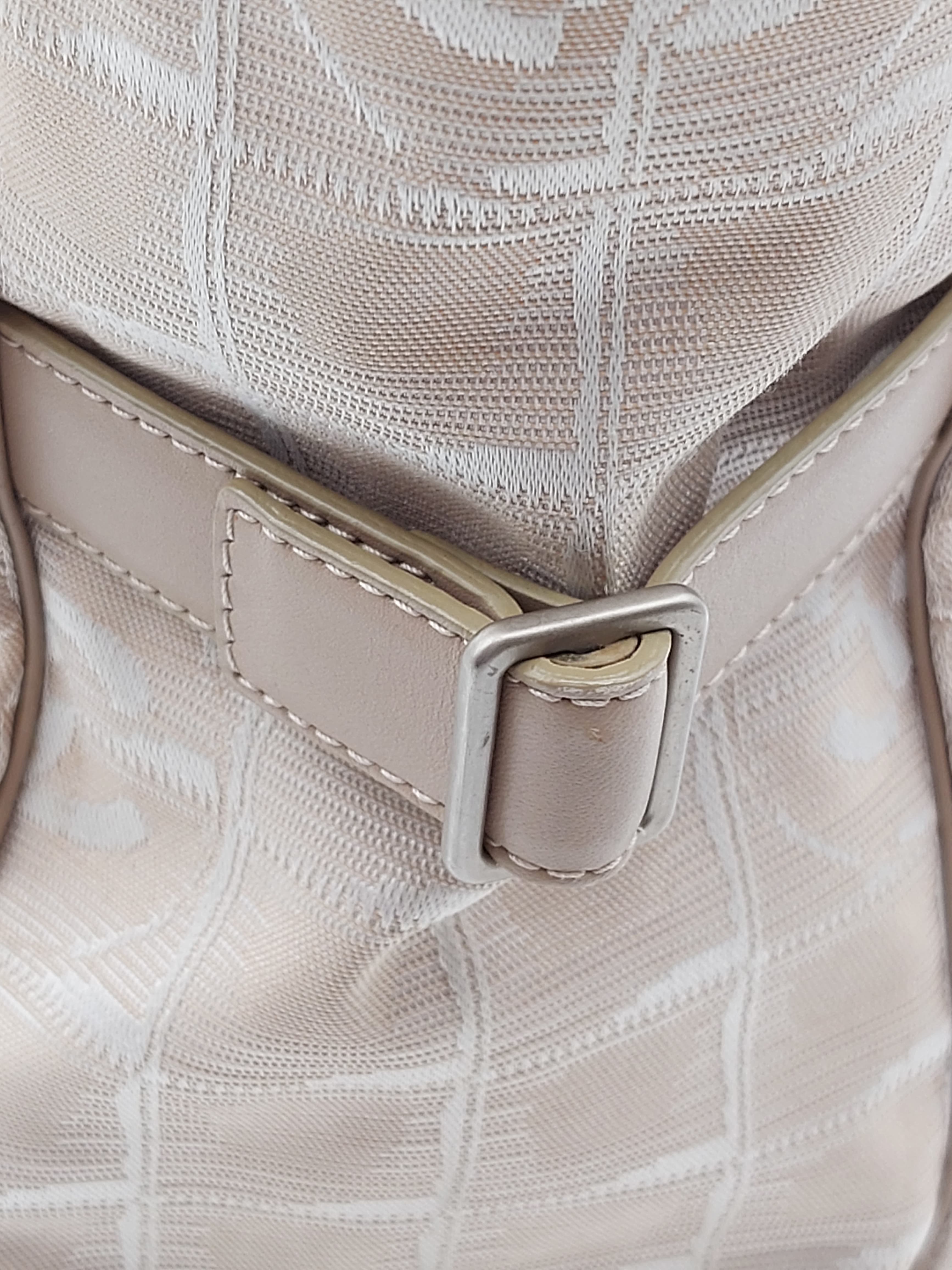 Travel Line Shoulderbag