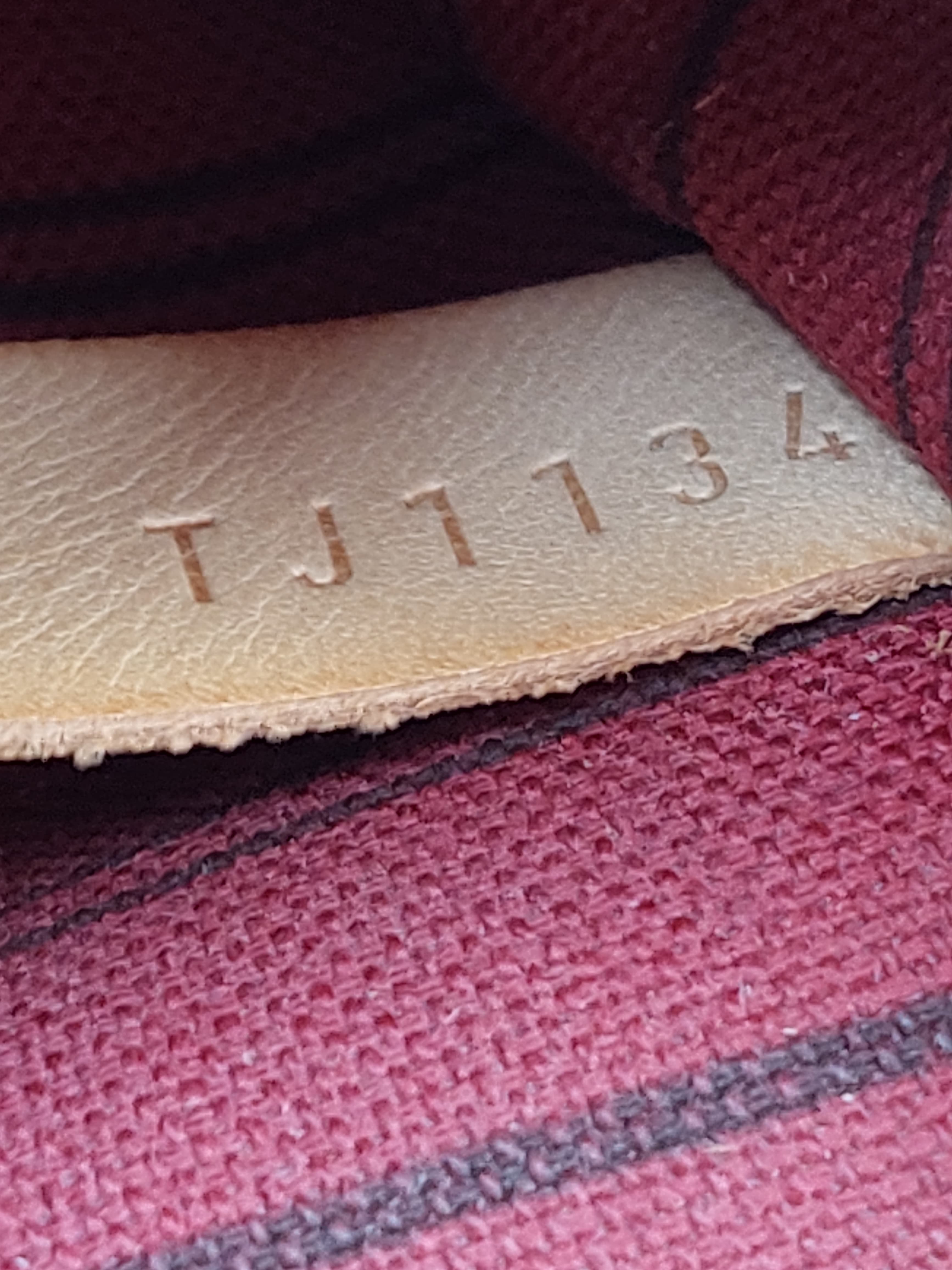 Neverfull GM Fuchsia