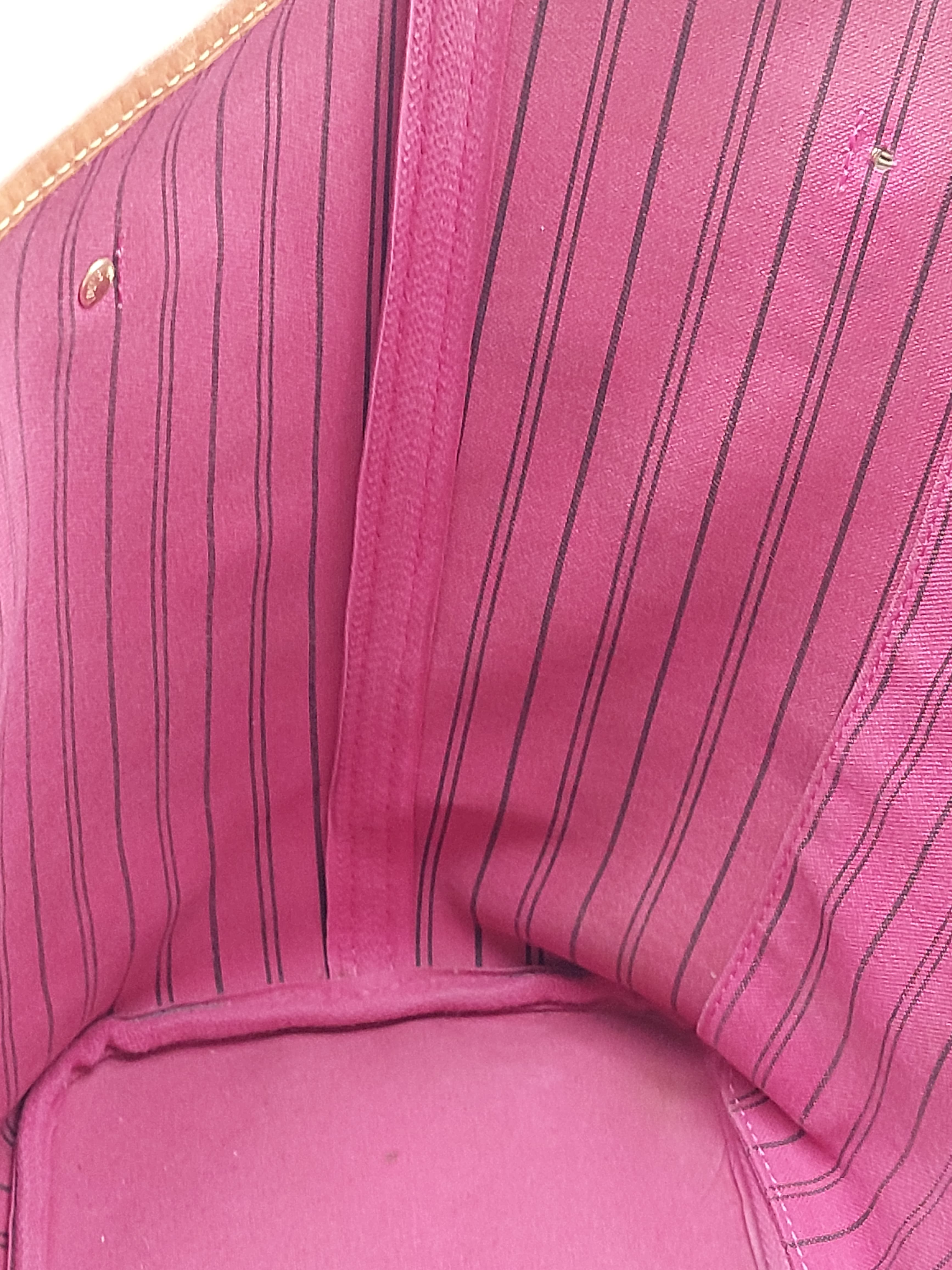 Neverfull MM Fuchsia