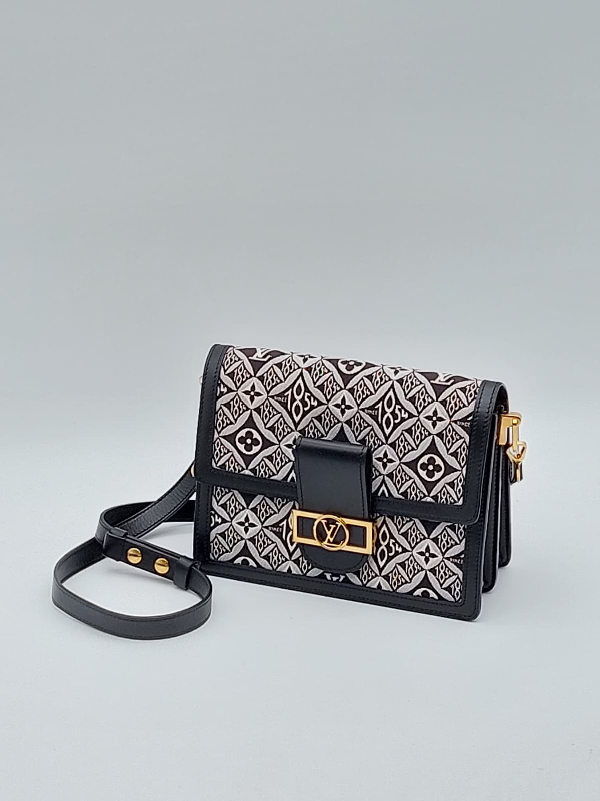 Since 1854 Dauphine MM