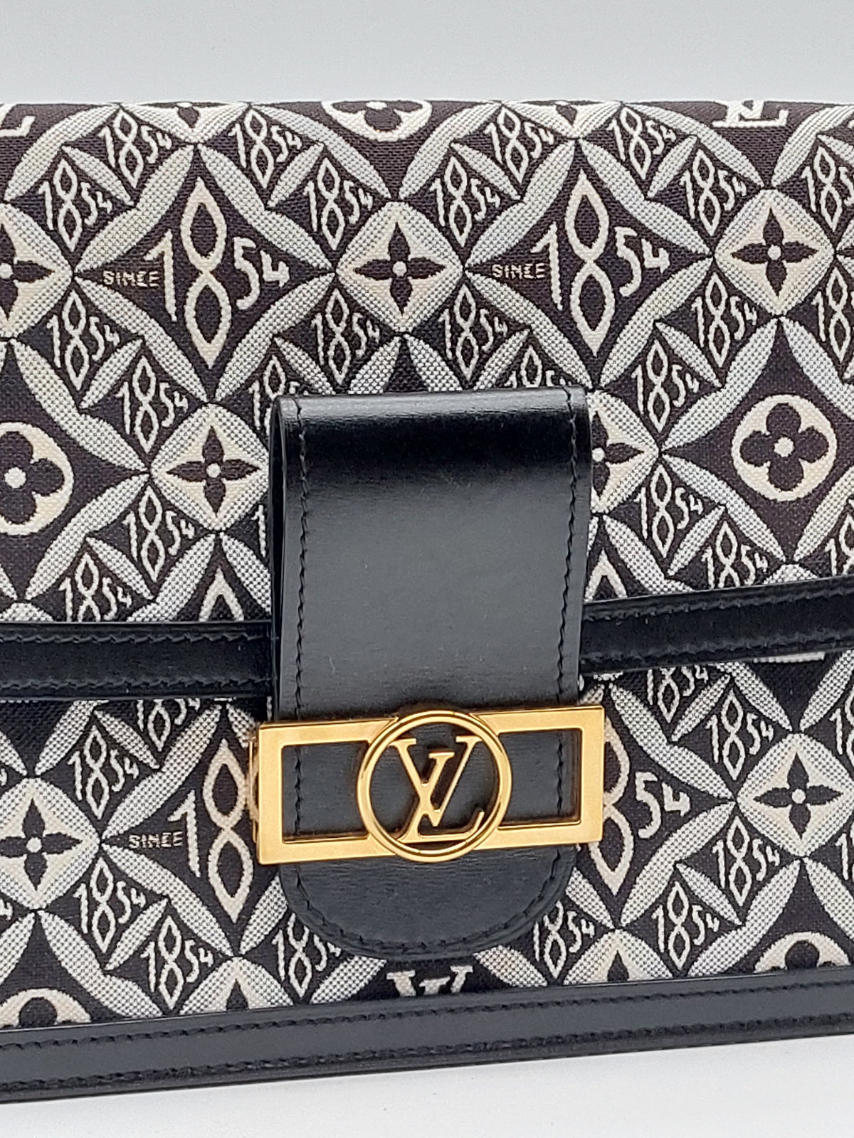 Since 1854 Dauphine MM