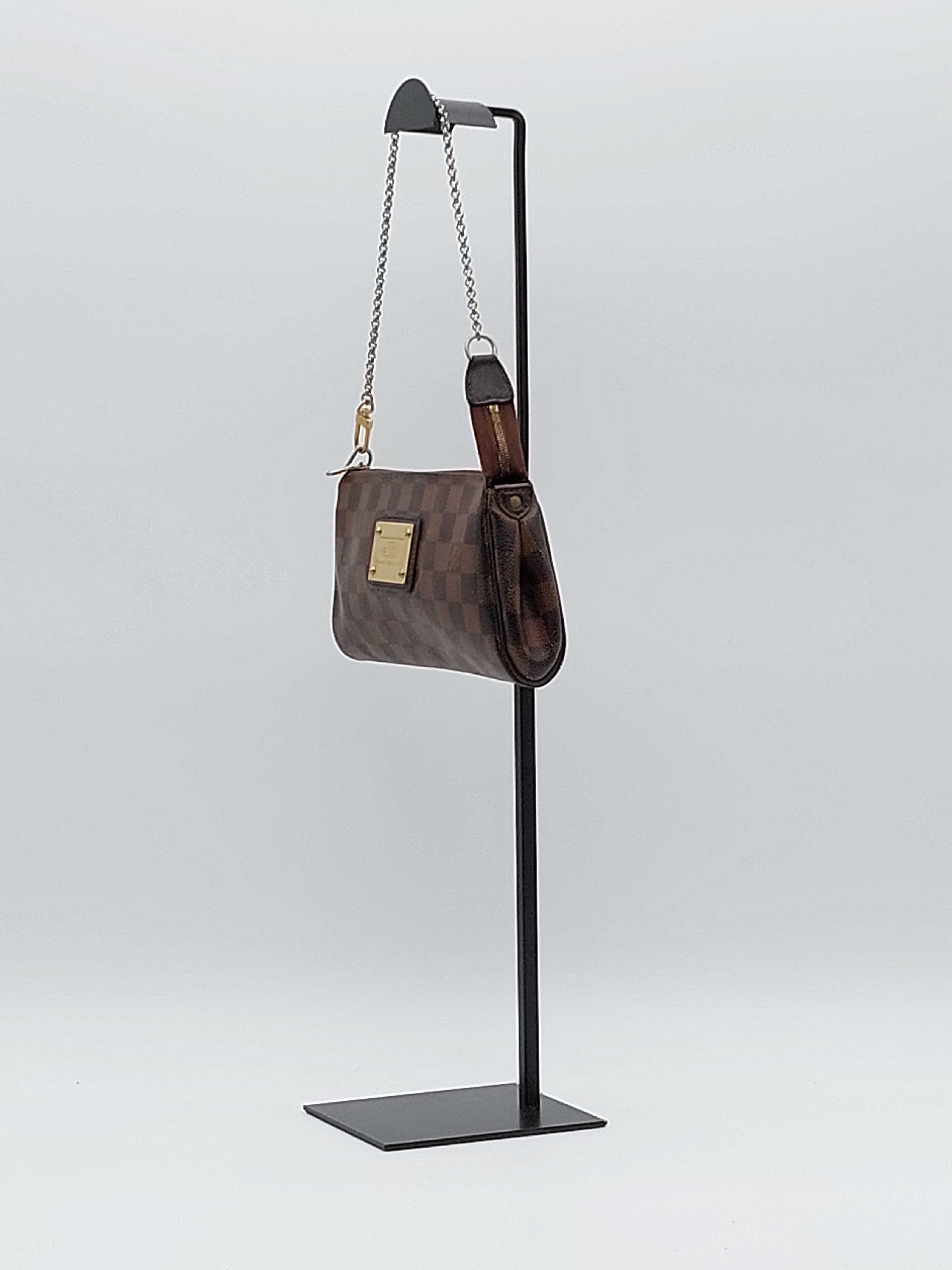Eva Pochette