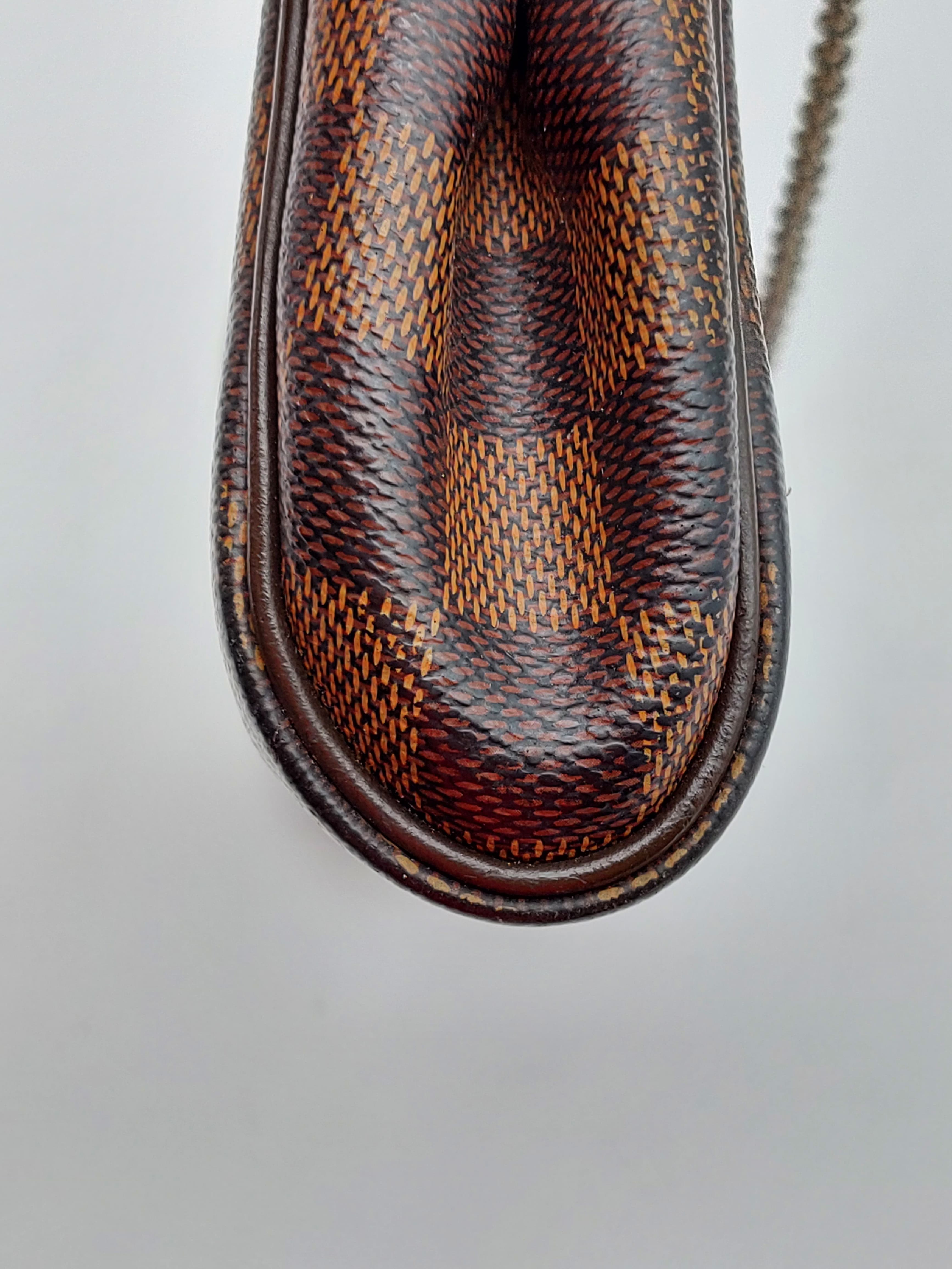 Eva Pochette