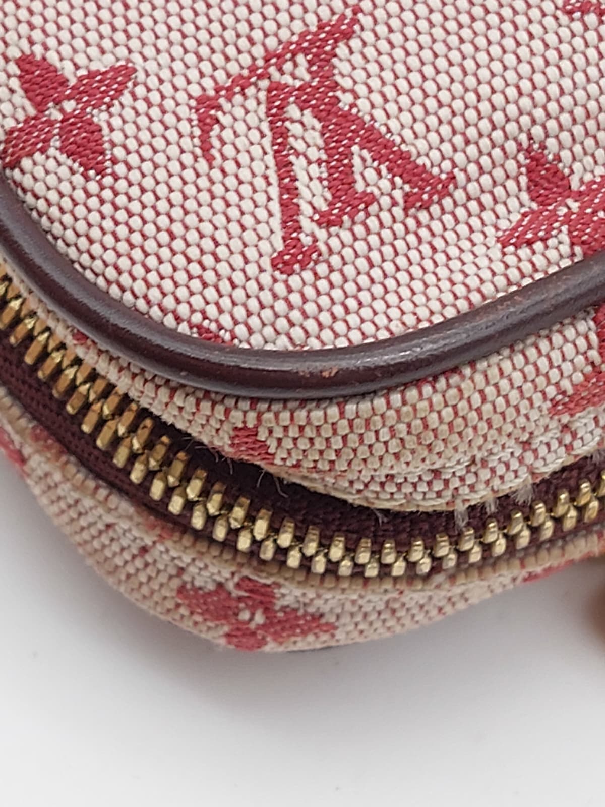 Mini Usu Digital Pouch