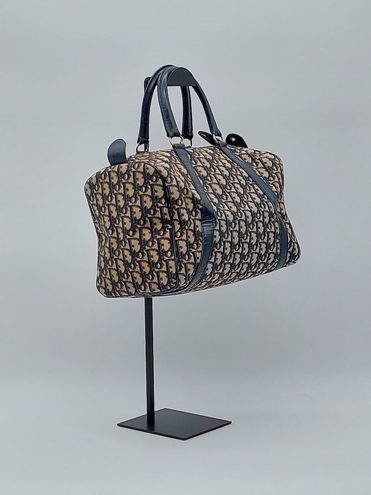 Boston bag