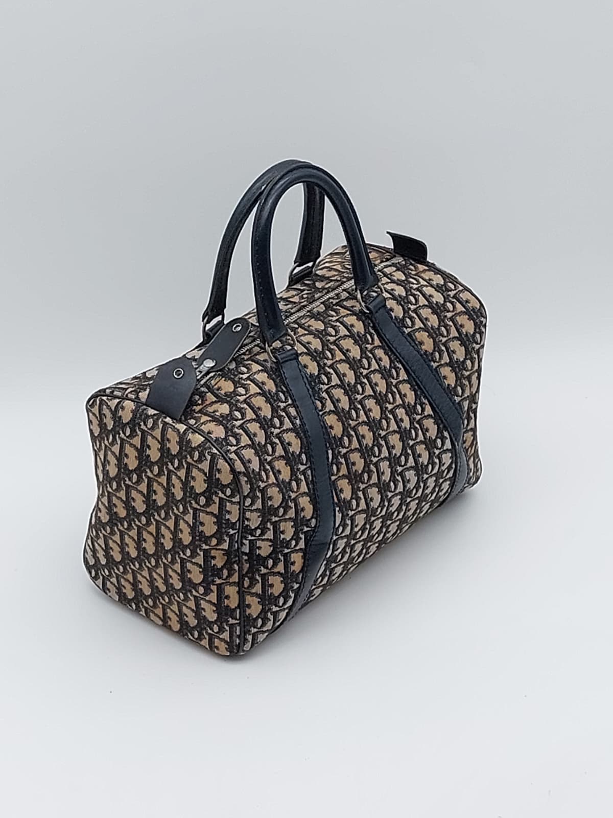 Boston bag