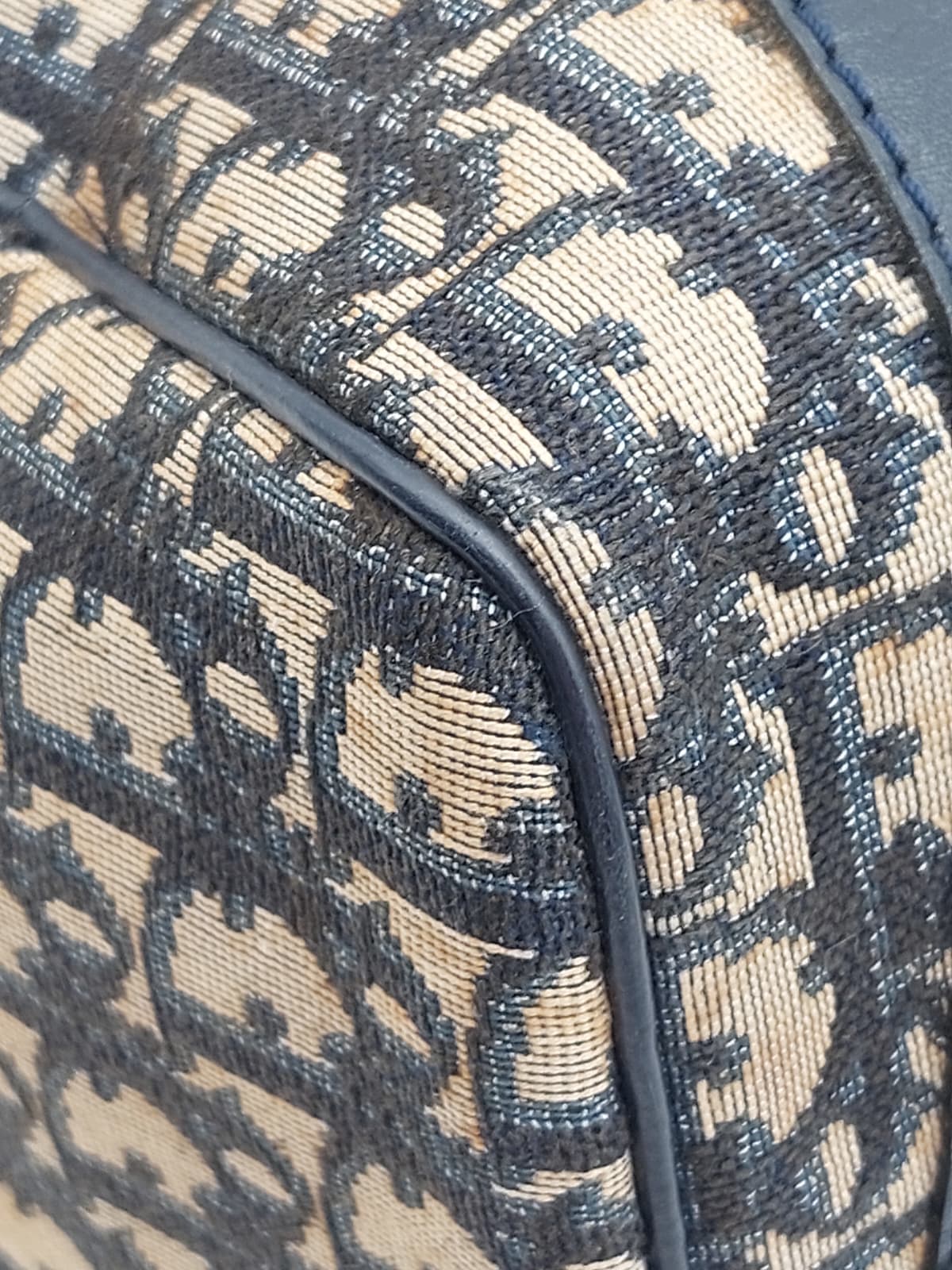 Boston bag