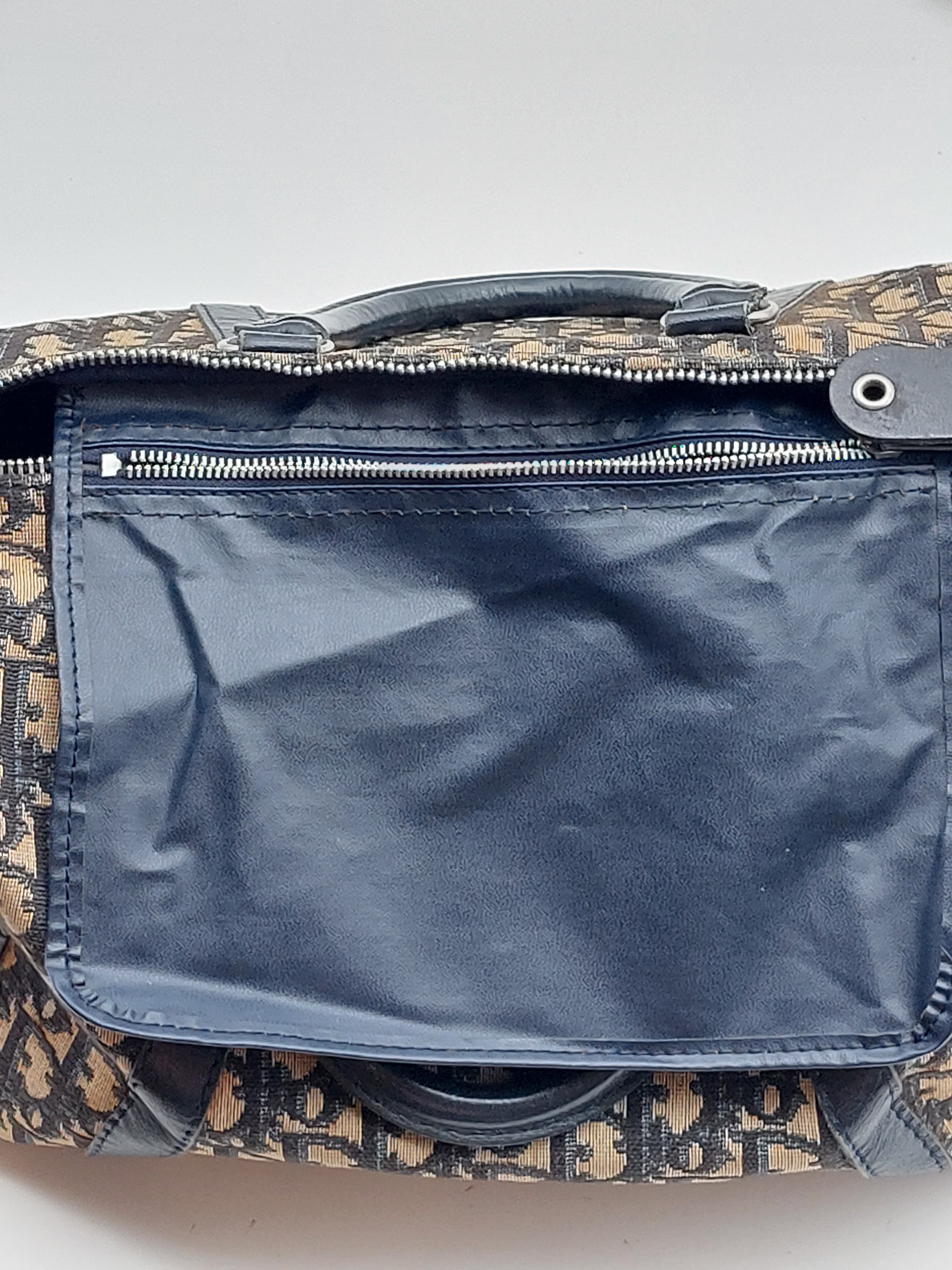 Boston bag