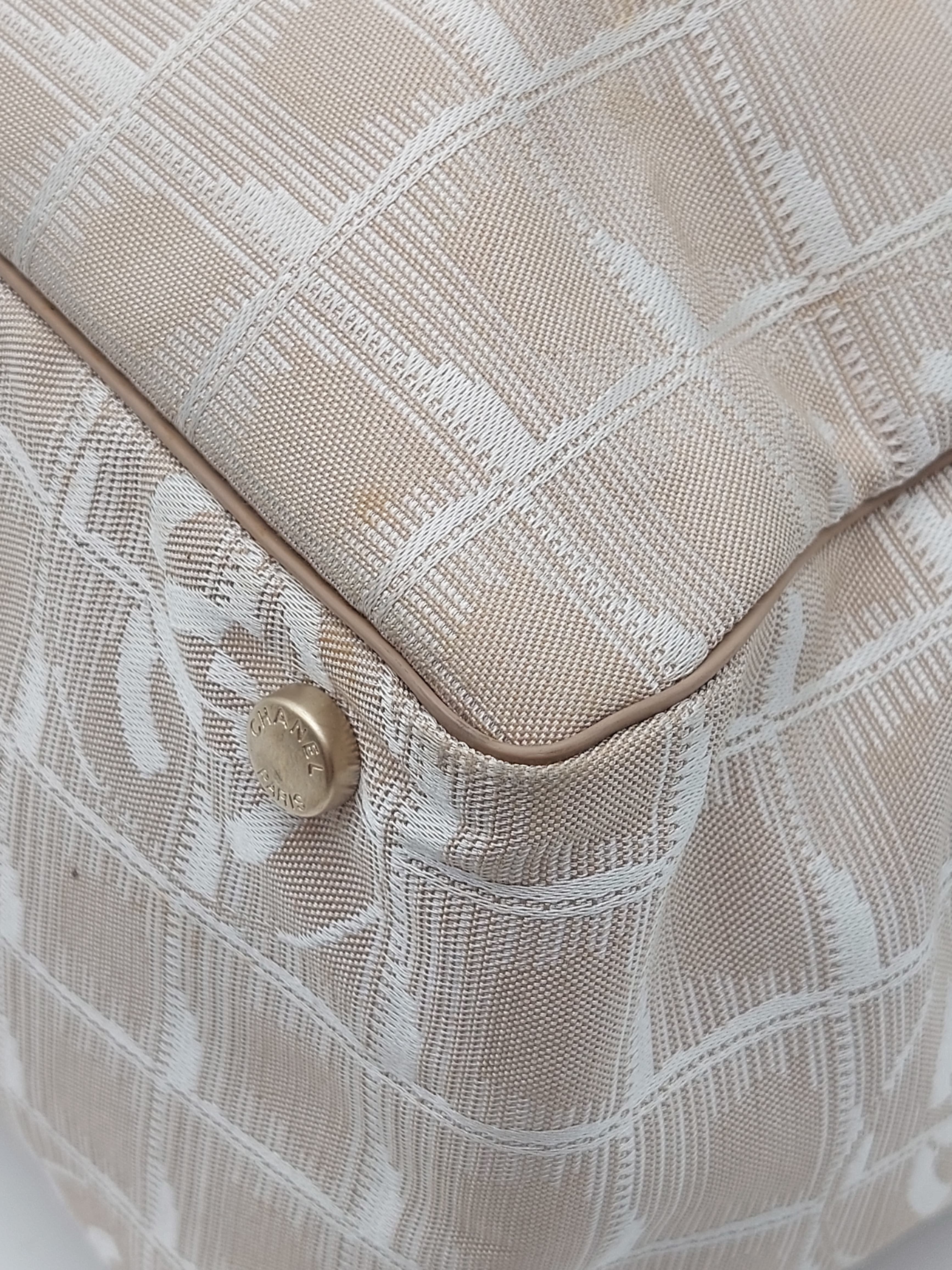 Travel Line Tote