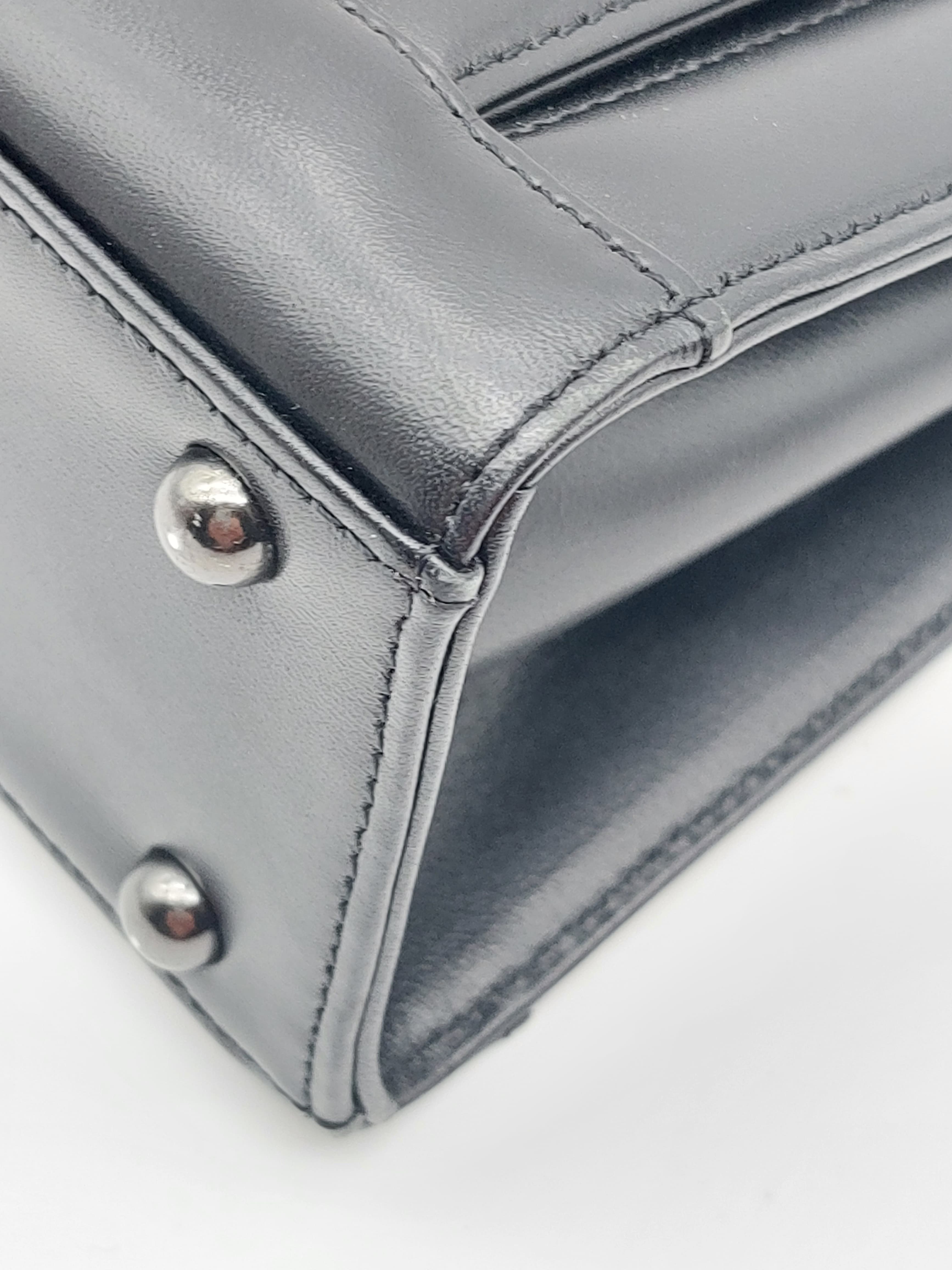 Top Handle handbag