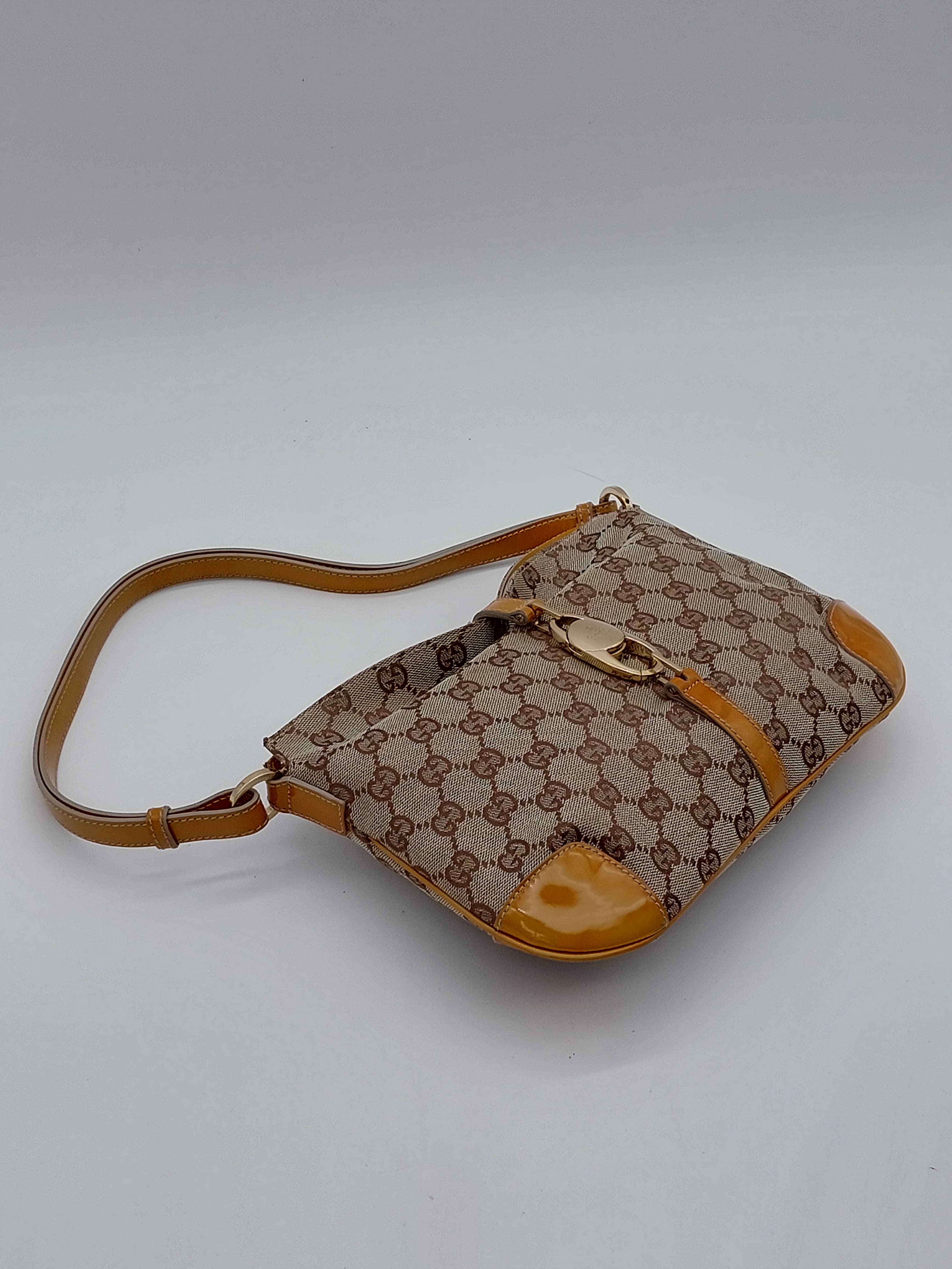 Gucci Jackie